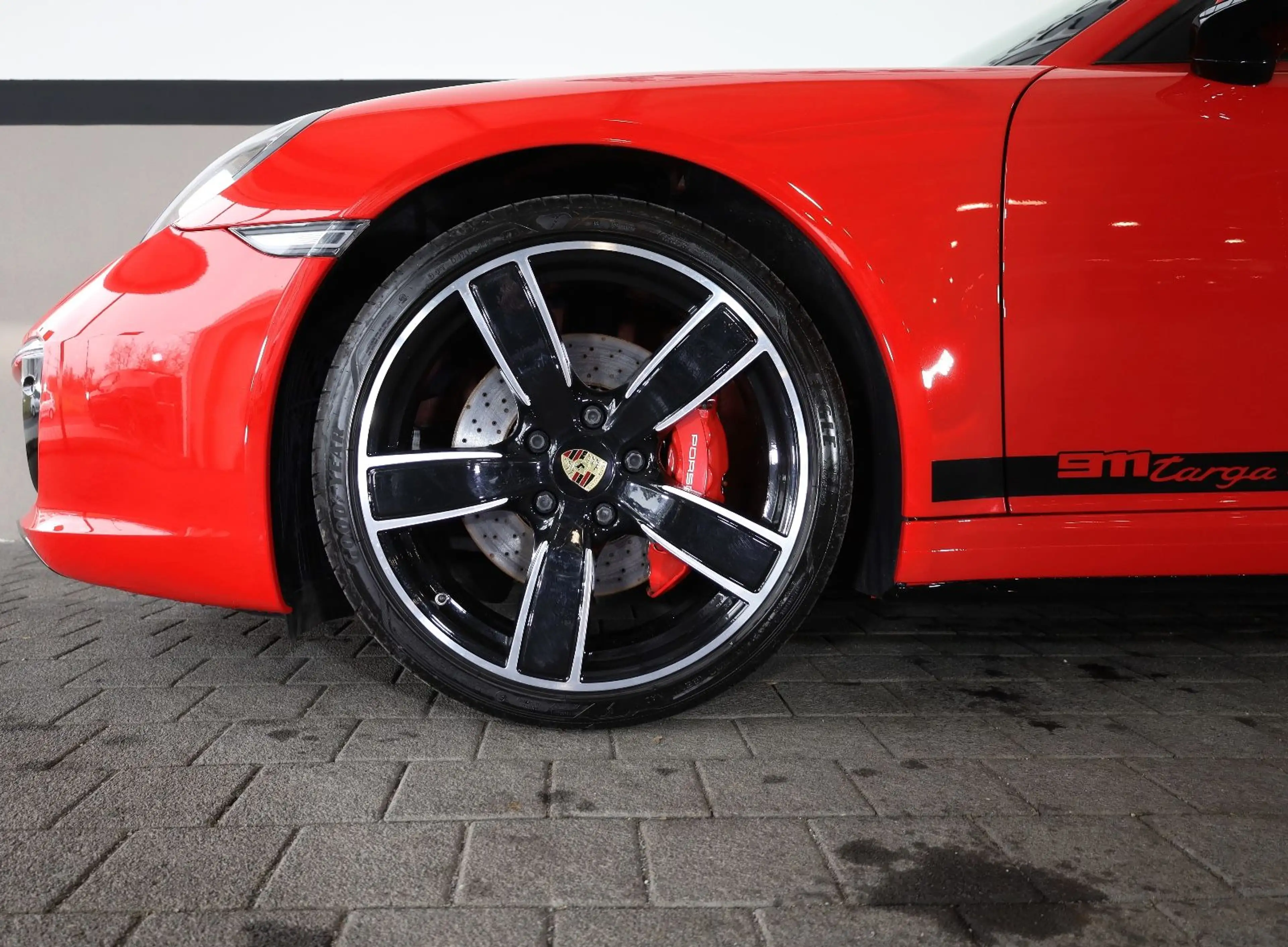 Porsche 991 911 Targa 4S/SHZ/BURMESTER/KAMERA/LED/PDC/R20 — photo 4