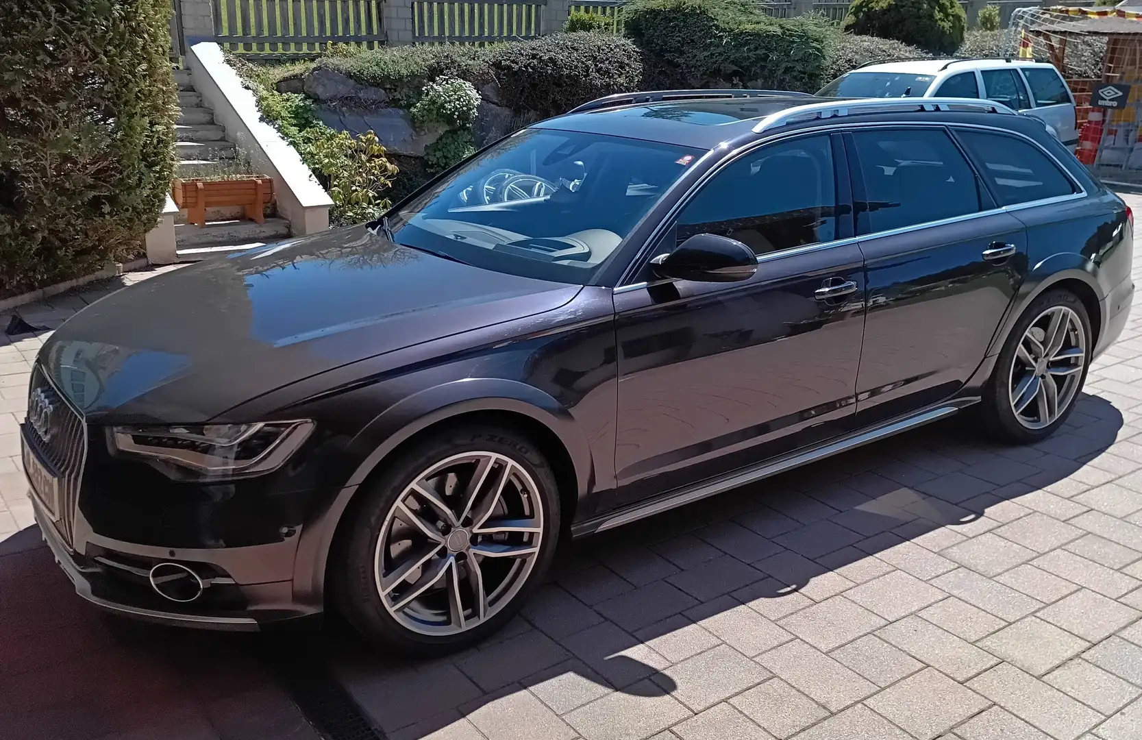Audi A6 allroad A6 Allroad 3,0 TDI quattro DPF Schwarz - 1