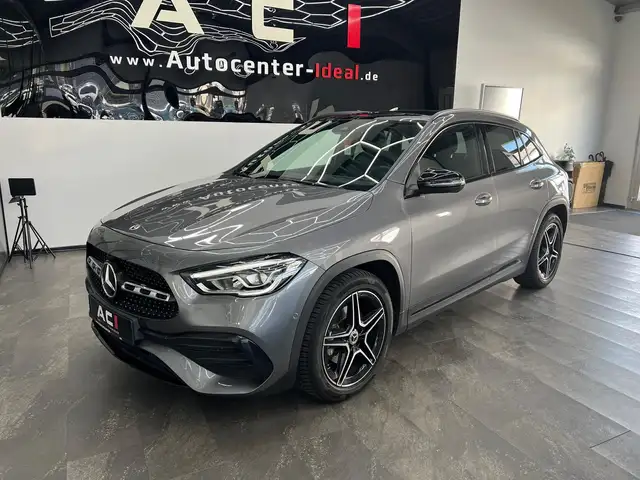 Mercedes-Benz GLA view 2