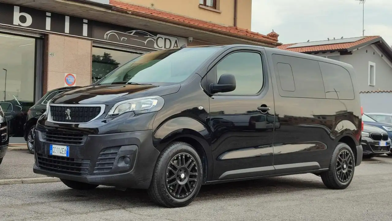 Peugeot Traveller