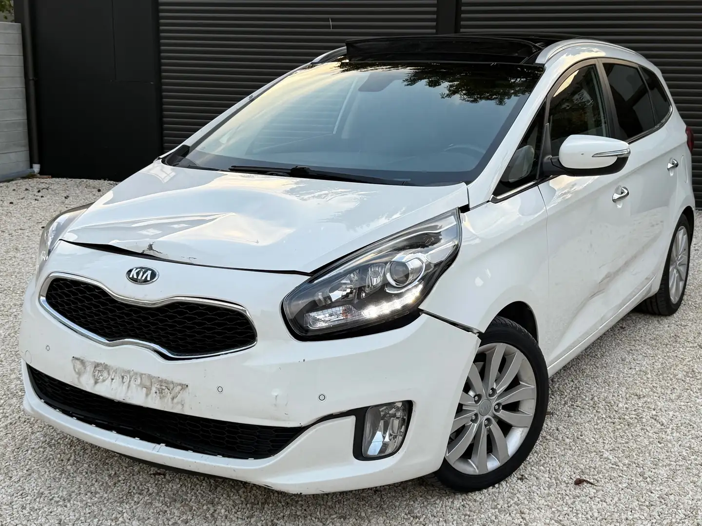 Kia Carens Carens 1.7 CRDi • 7 PLACES • PANO • NAVI Wit - 1