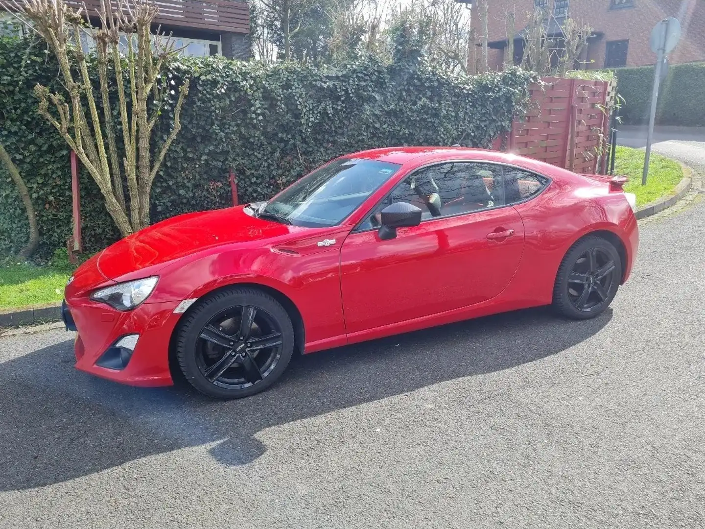 Toyota GT86 Automatik Red - 1