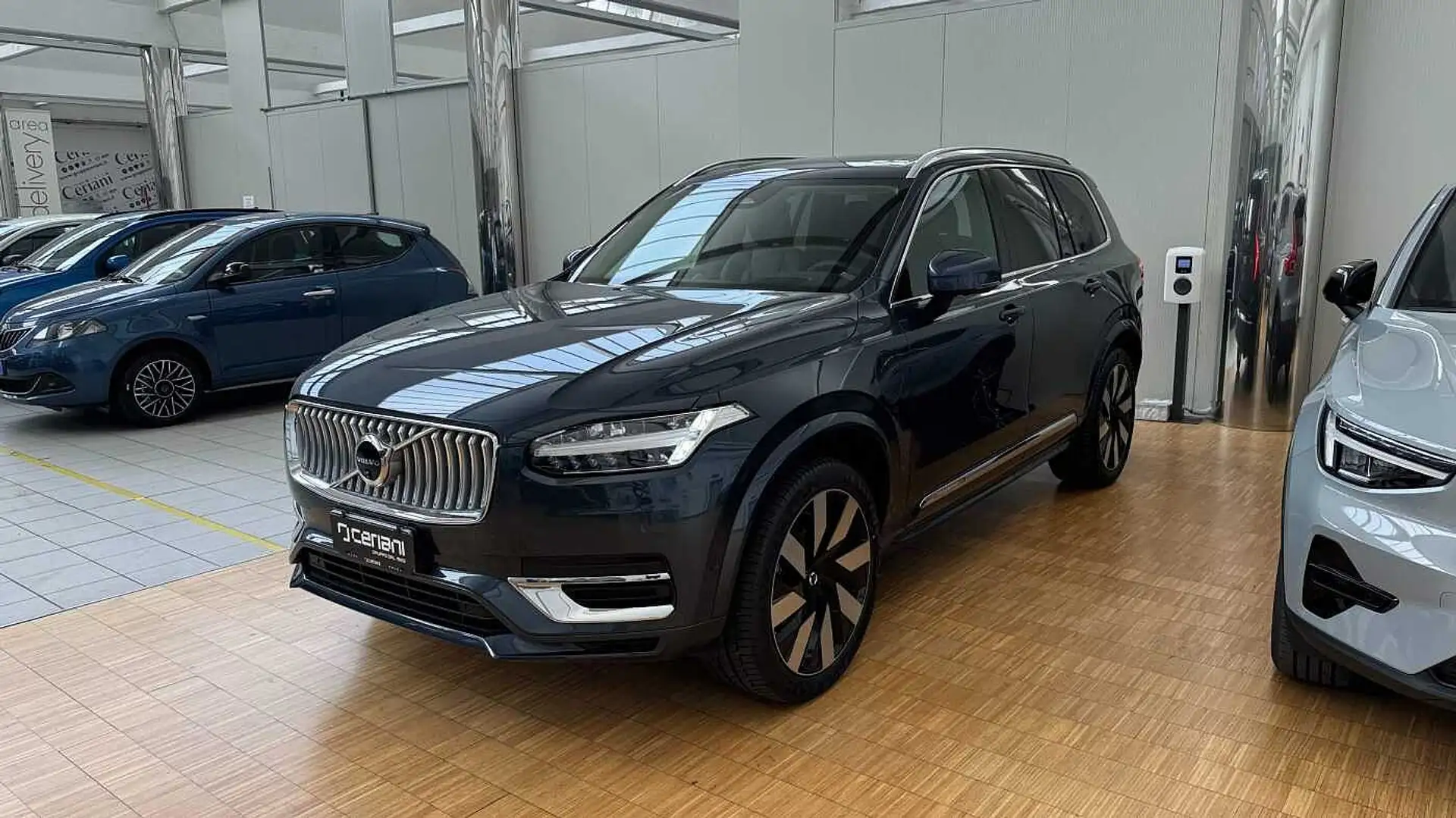 Volvo XC90 Ultra T8 AWD Plug-in Hybrid Elet/Benz Bright 7 P Blu/Azzurro - 1
