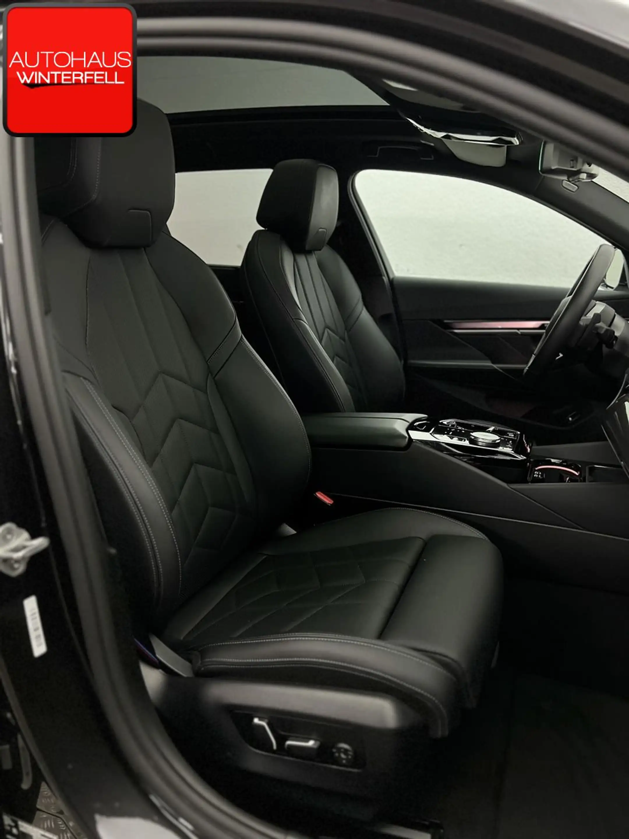 BMW 540 d Touring xDrive M SPORT PRO PANO+CARBON+360 — photo 8