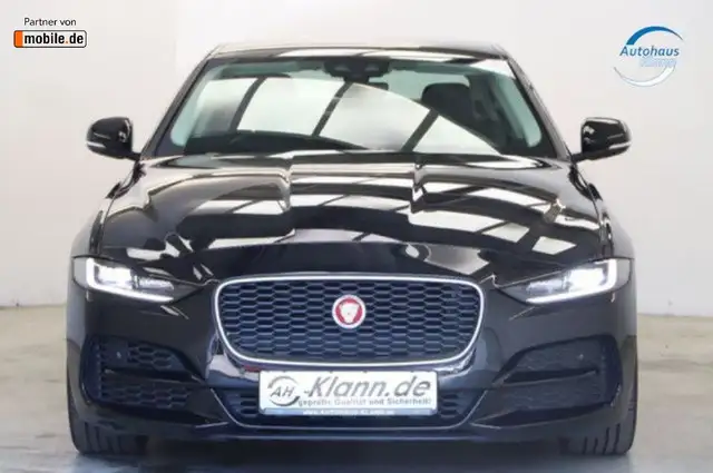 Jaguar Xe view 2