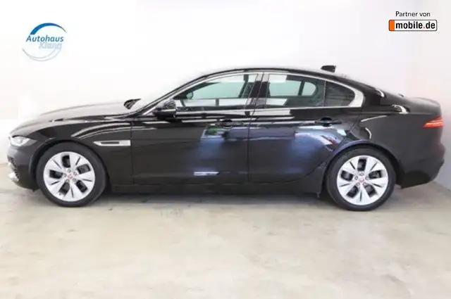 Jaguar Xe view 5