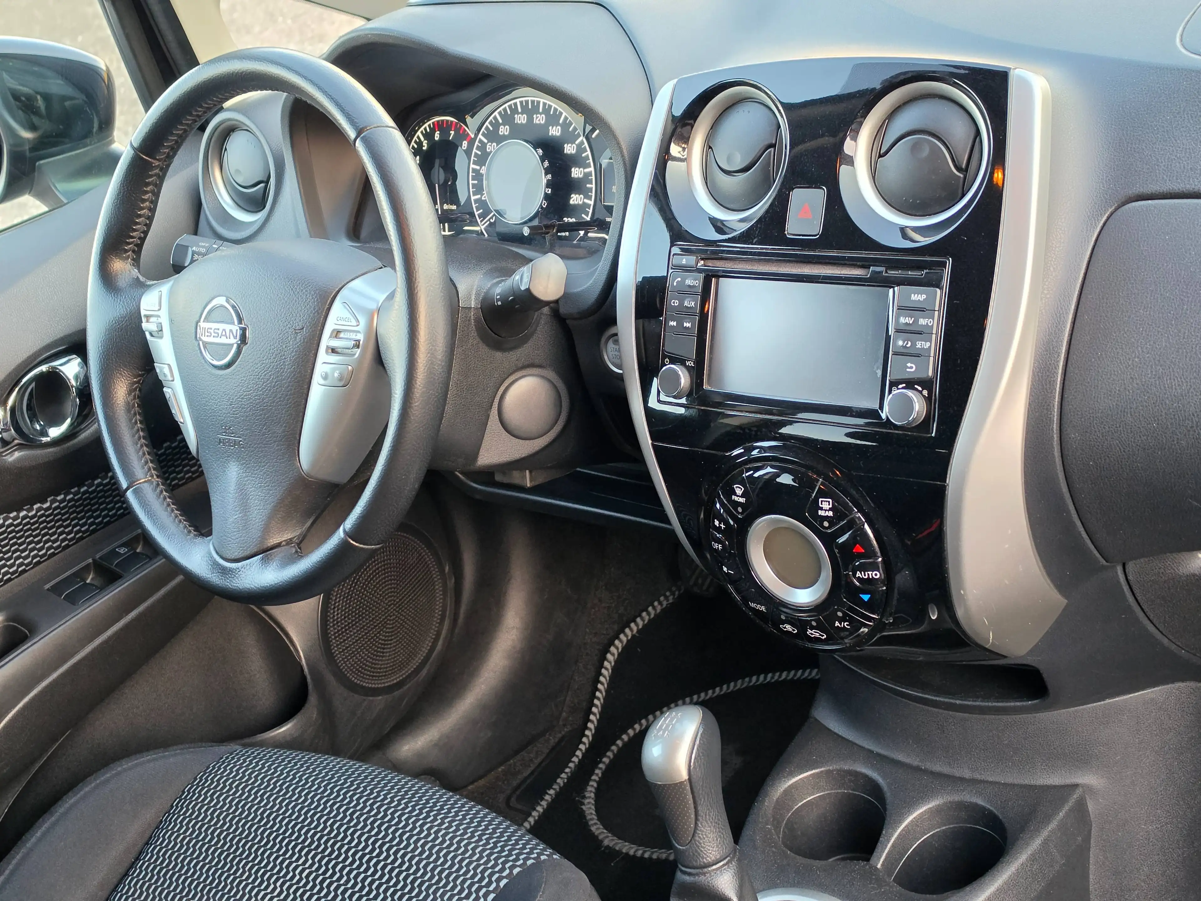 Nissan Note 1.2 Acenta Plus — photo 15