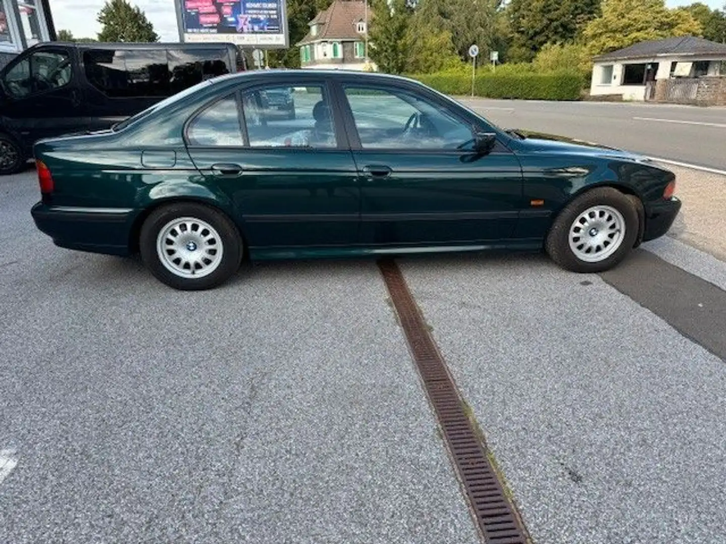 BMW 520 i Automatik 1 Hand KM96168 Verde - 1