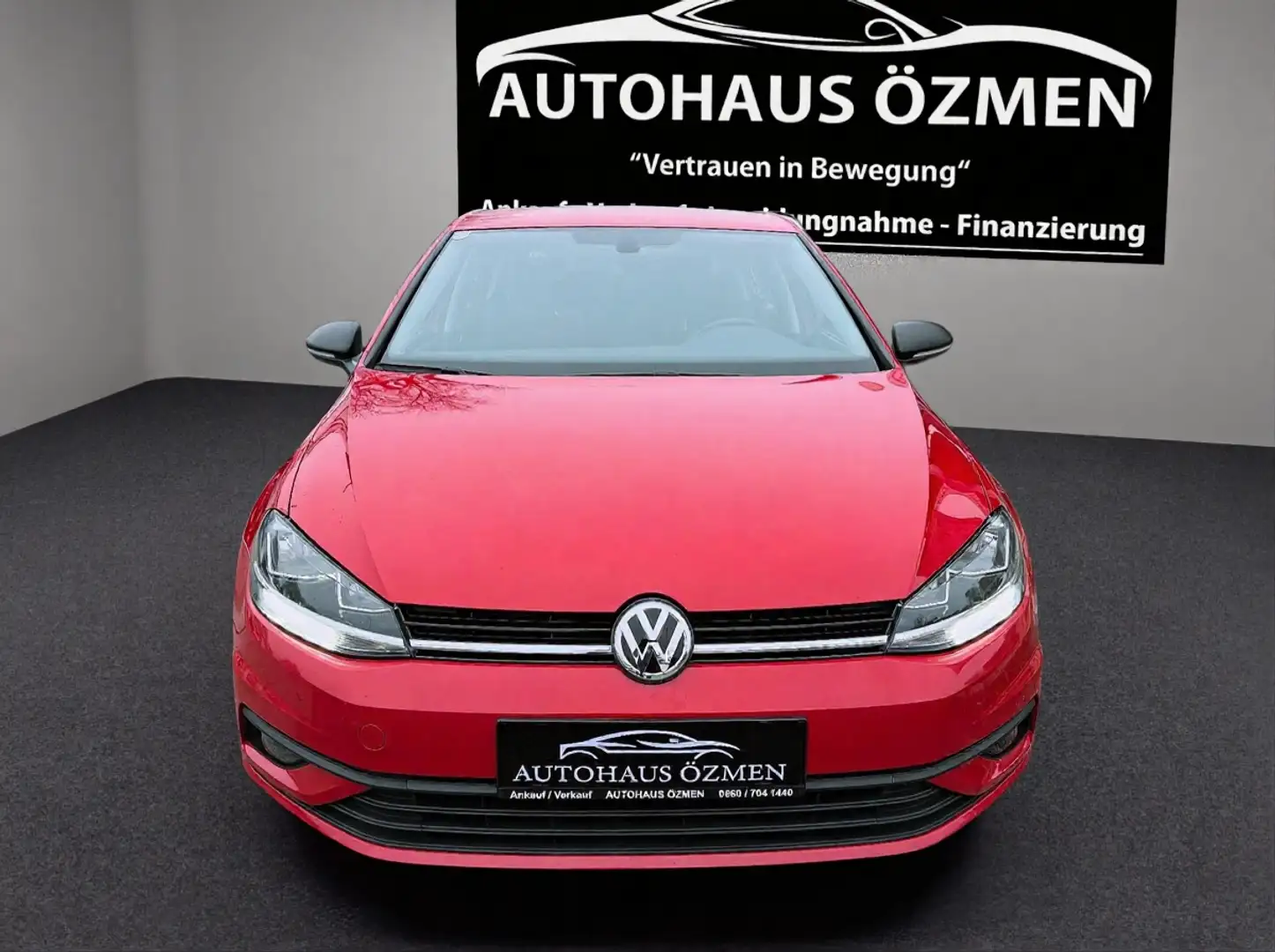 Volkswagen Golf VII 1.0 TSI Edition Rot - 2