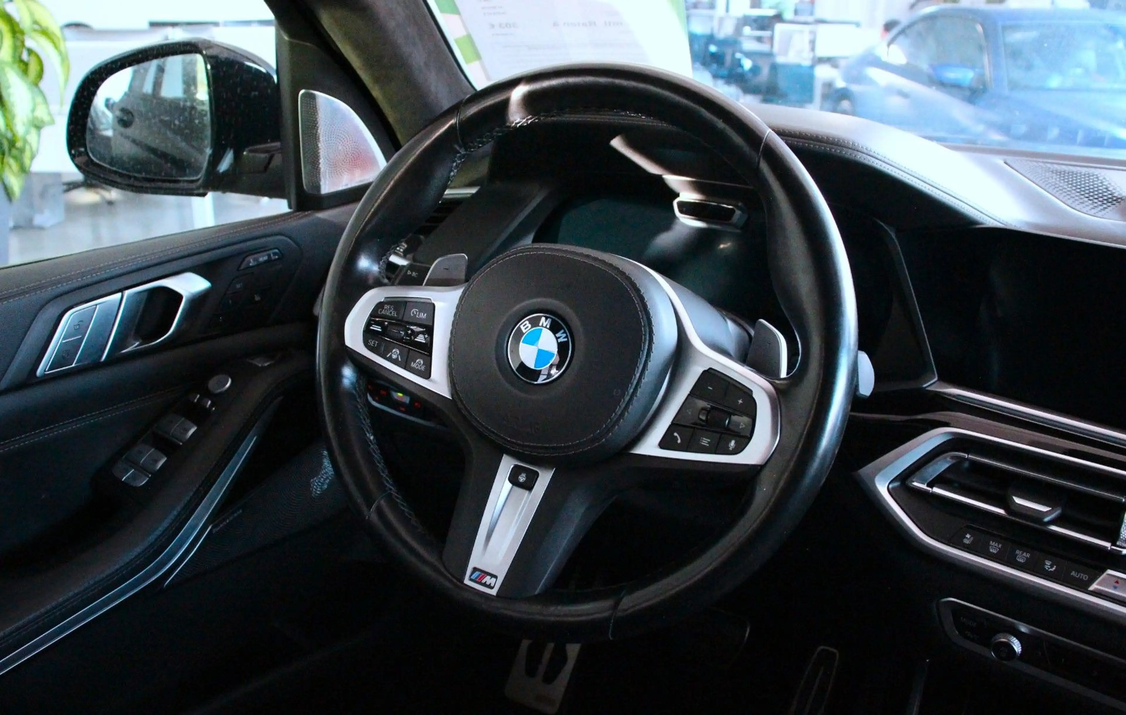 BMW X7 xDrive40d M Sport *Laser*AHK*7Sitze*SoftClose — photo 10
