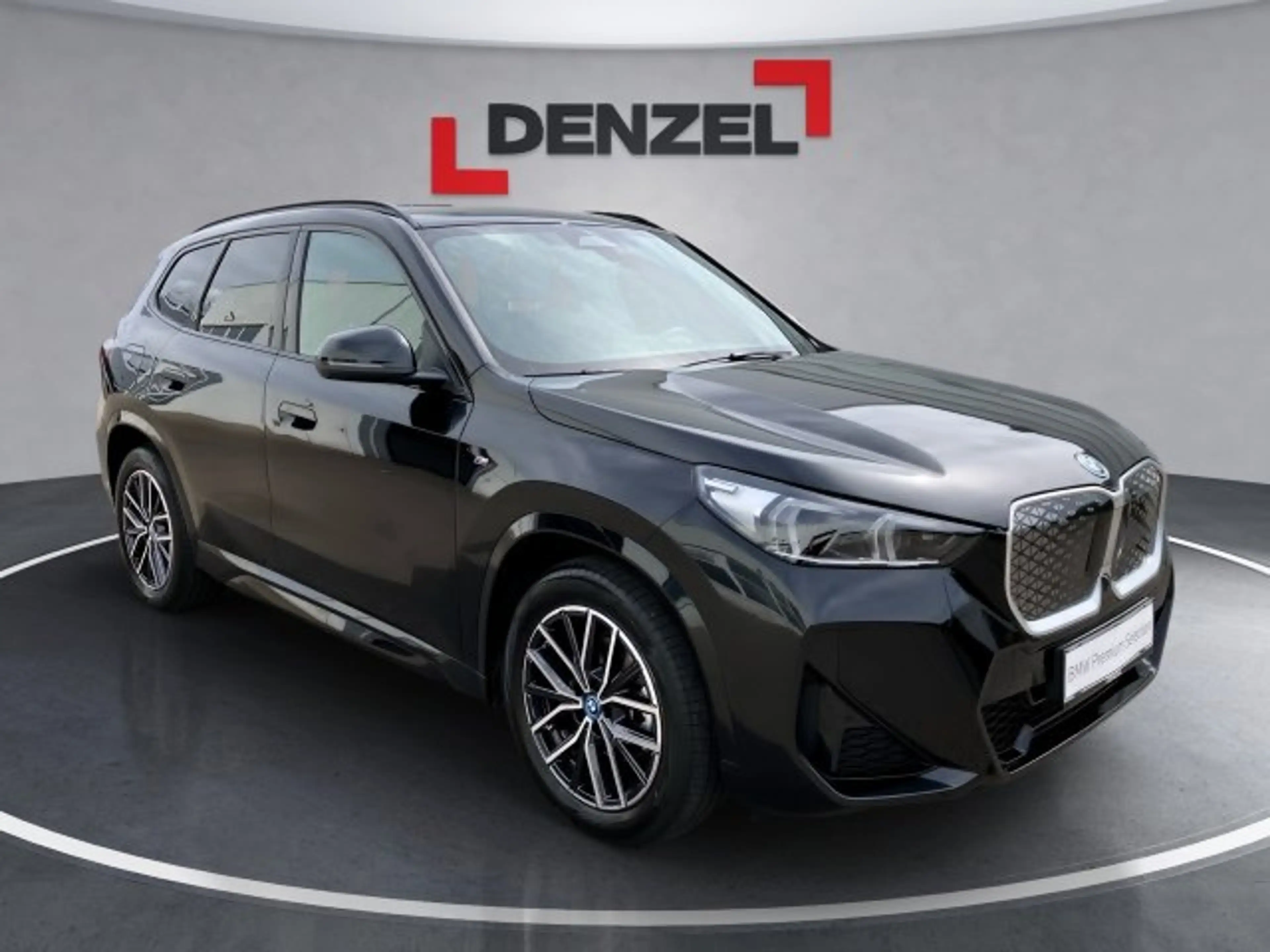 BMW iX1 eDrive20 U11 — photo 6