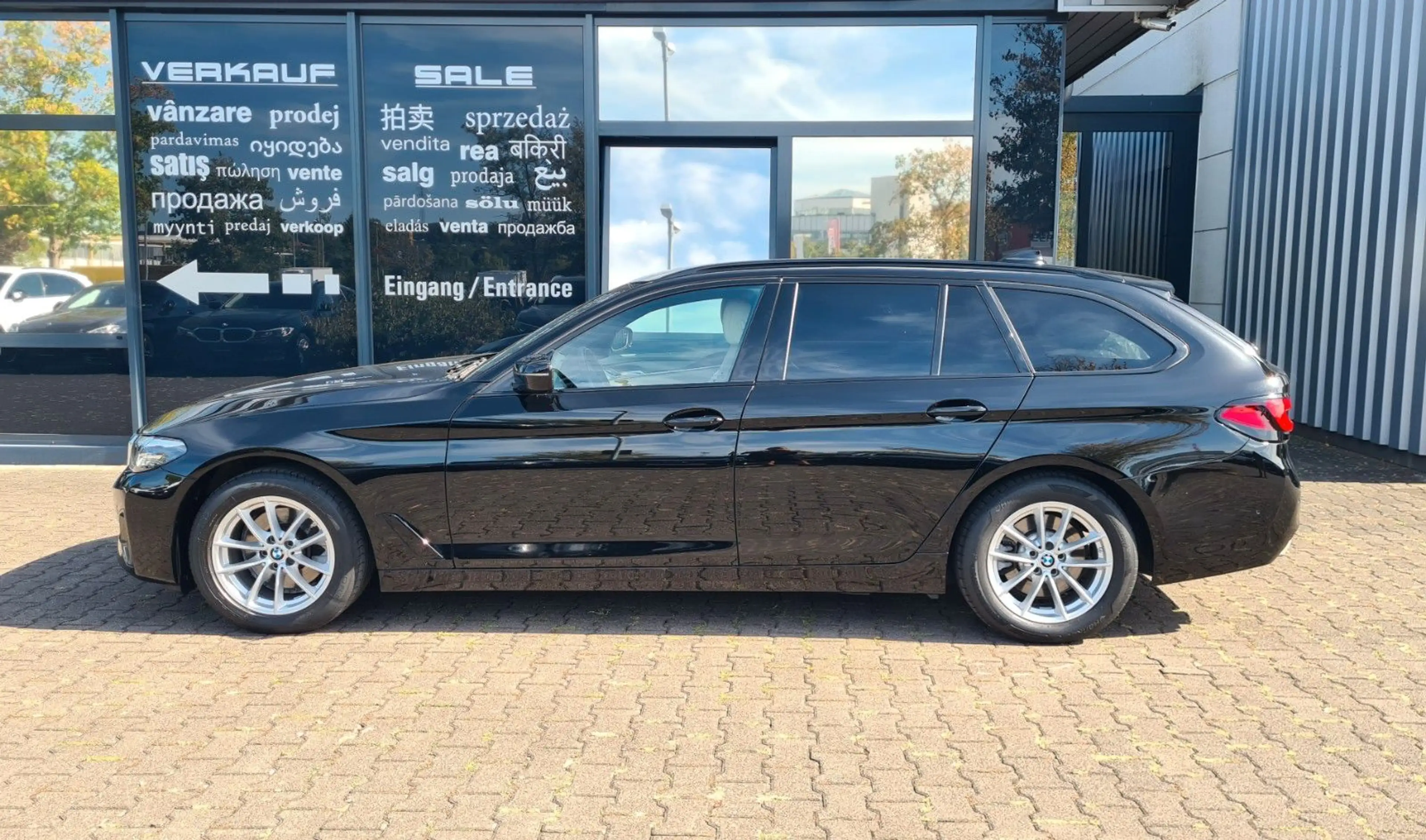 BMW 520 d Touring - SHADOW - ACC - HUD - 8 x ALU — photo 4