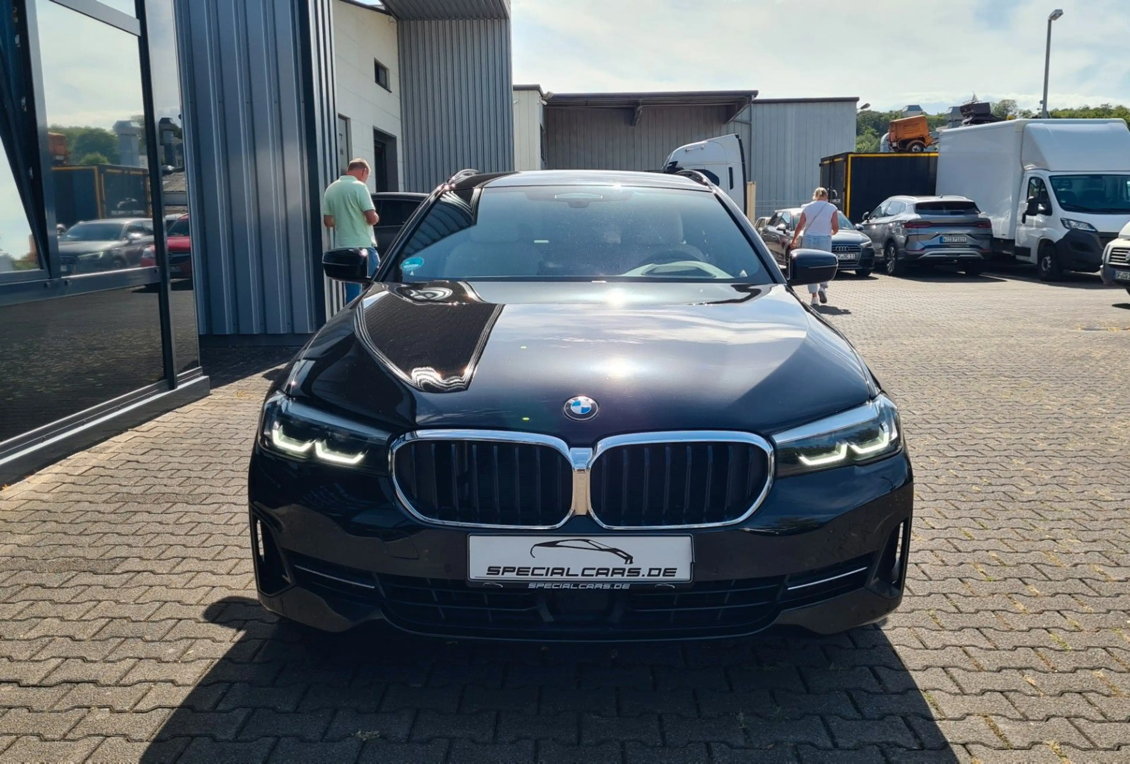 BMW 520 d Touring - SHADOW - ACC - HUD - 8 x ALU — photo 2