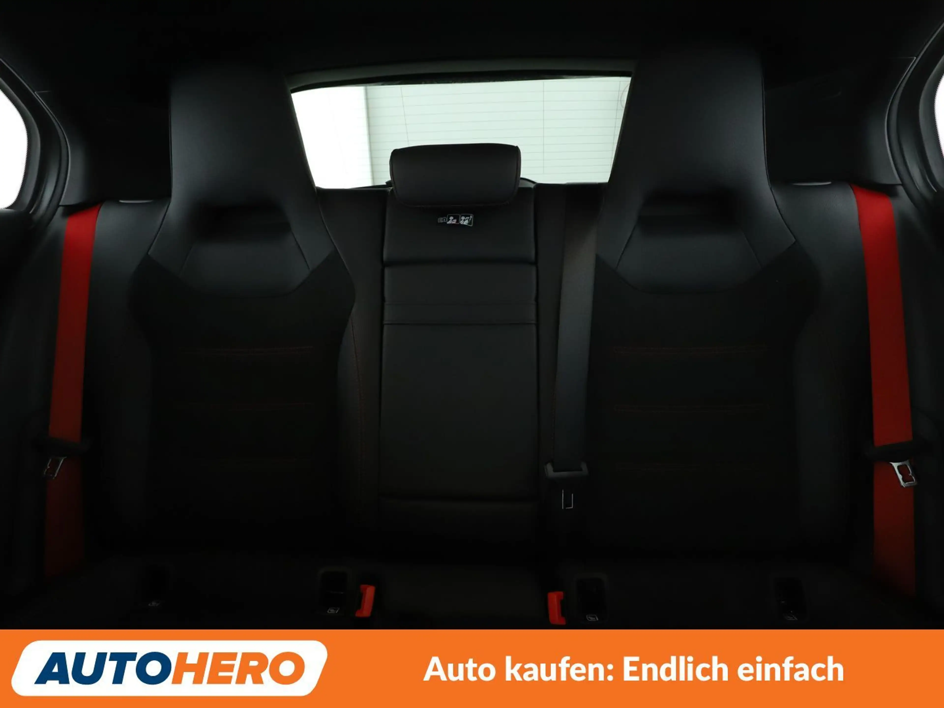 Mercedes-Benz A 35 AMG A 35 AMG 4Matic — photo 15