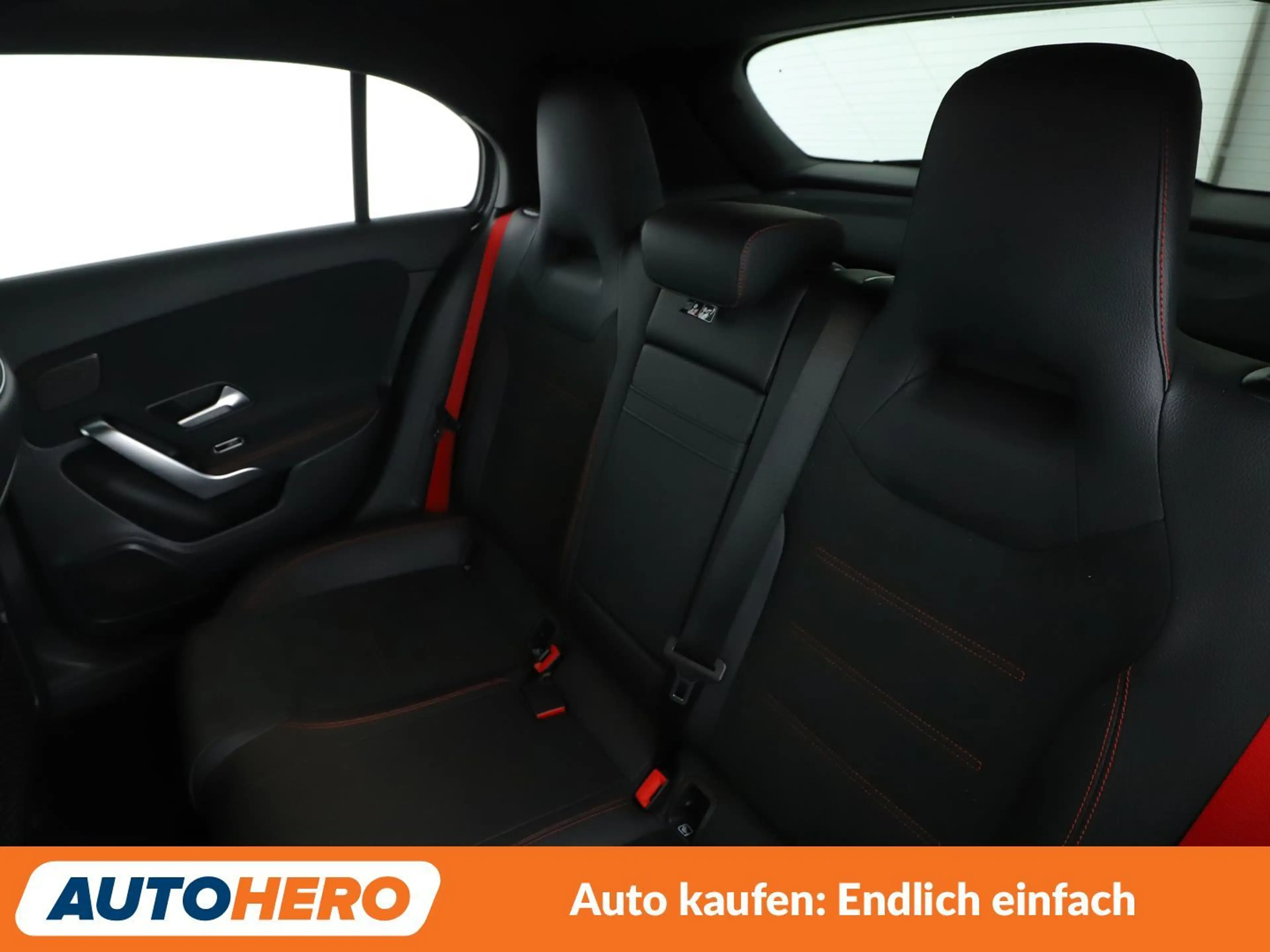 Mercedes-Benz A 35 AMG A 35 AMG 4Matic — photo 14