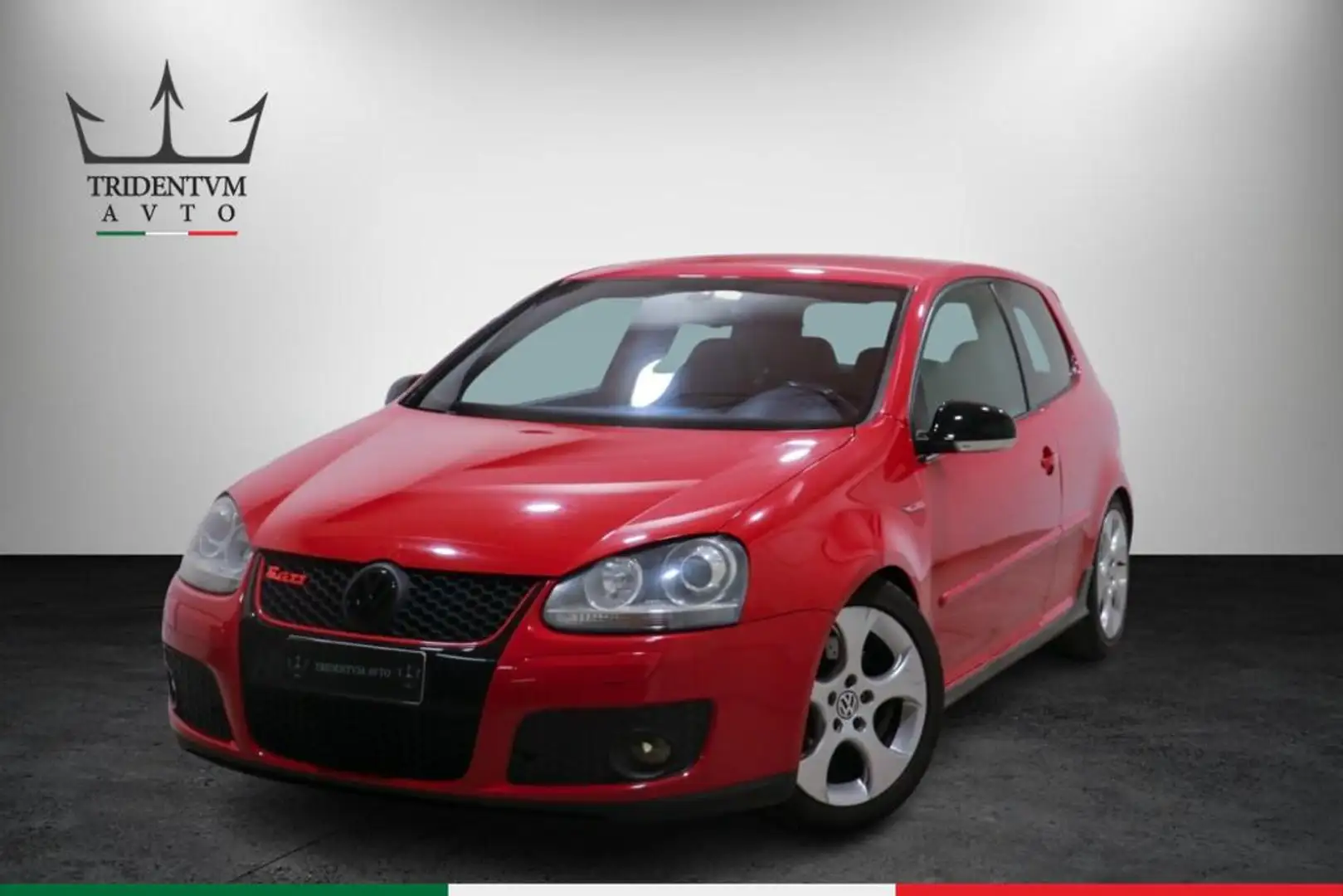 Volkswagen Golf GTI 2.0 tfsi 3p crvena - 1
