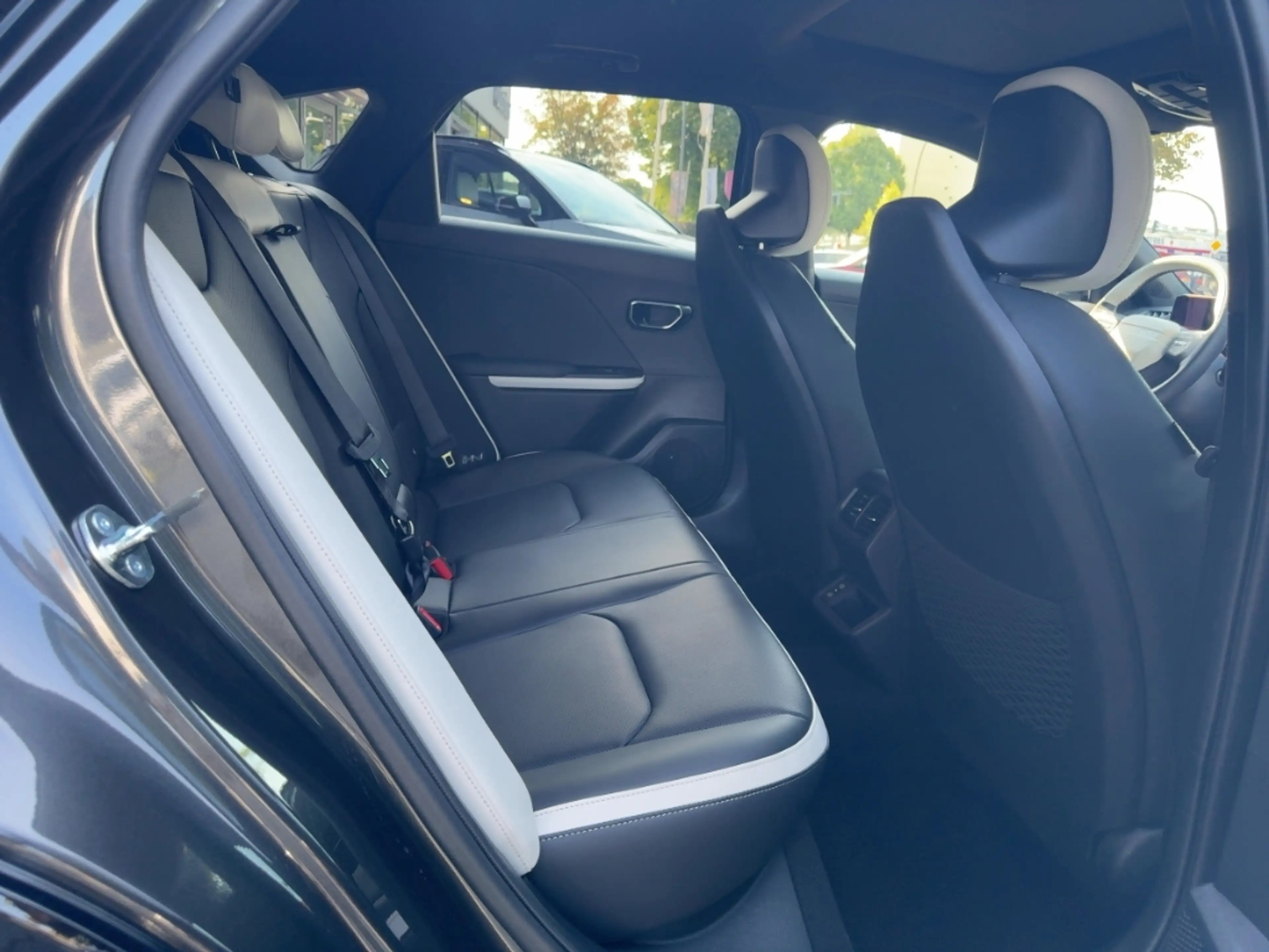 Kia K4 1.6 T-GDI 150PS Glasdach/Harman&Kardon/HuD/360° — photo 15