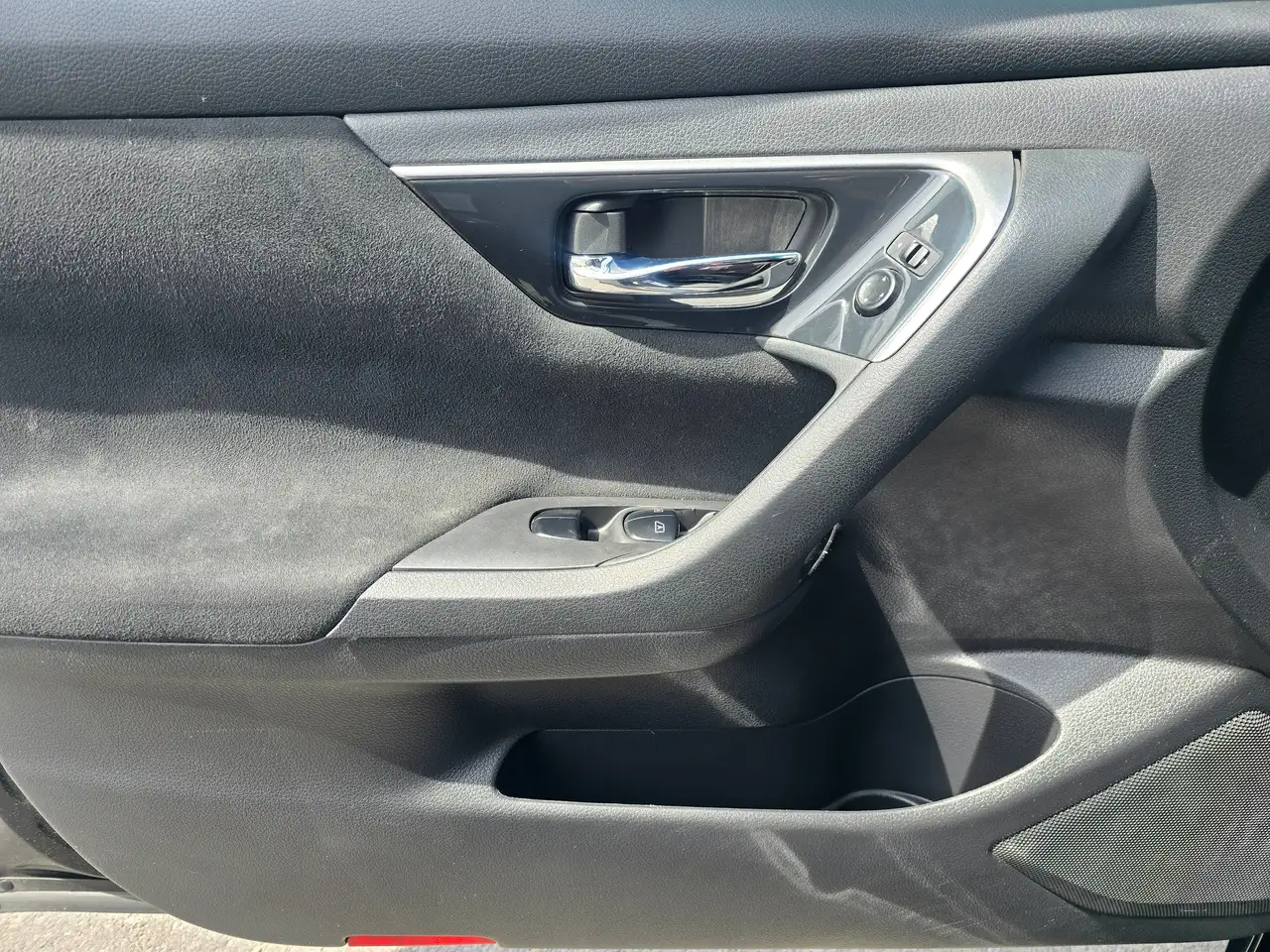 Nissan Altima снимка Nissan Altima