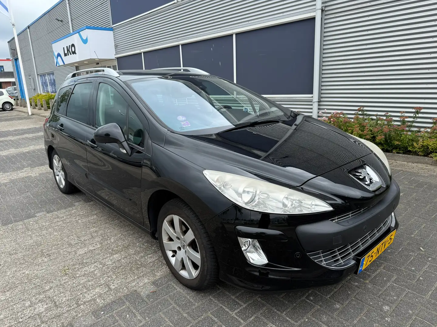 Peugeot 308 SW 1.6 VTi Sublime Bj:2010 NAP! Zwart - 2