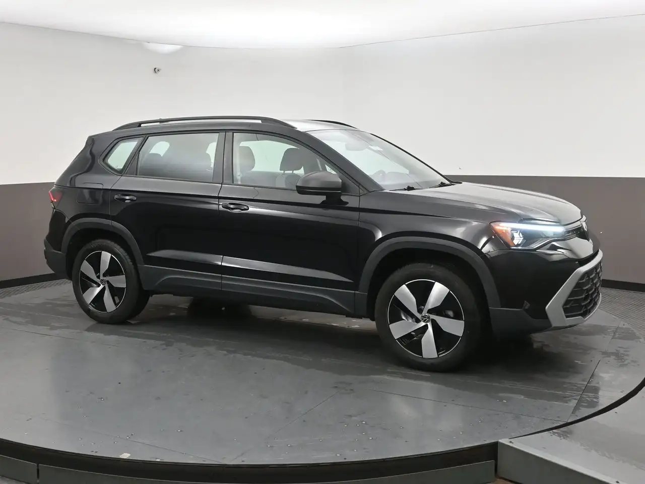 2025 Volkswagen Taos