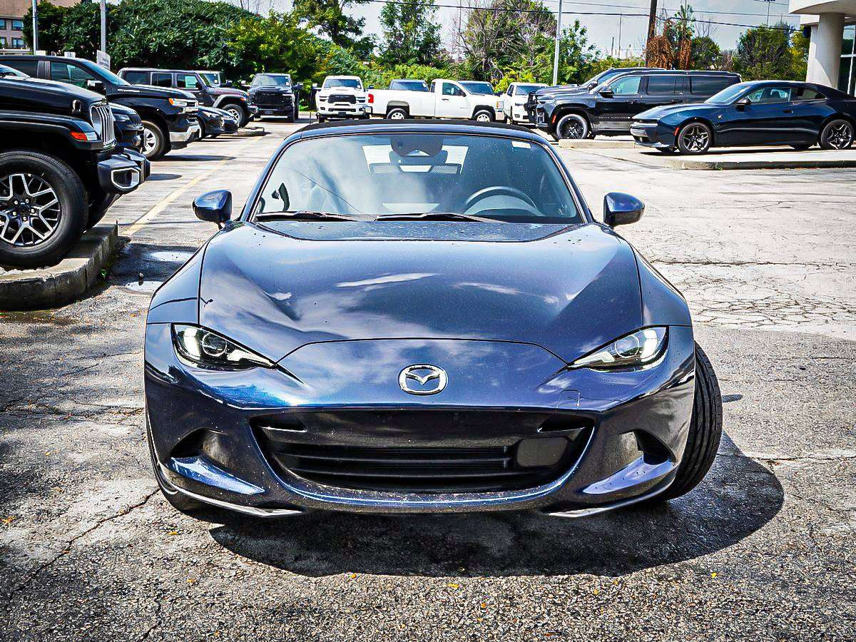 2025 Mazda MX-5 Miata Roadster