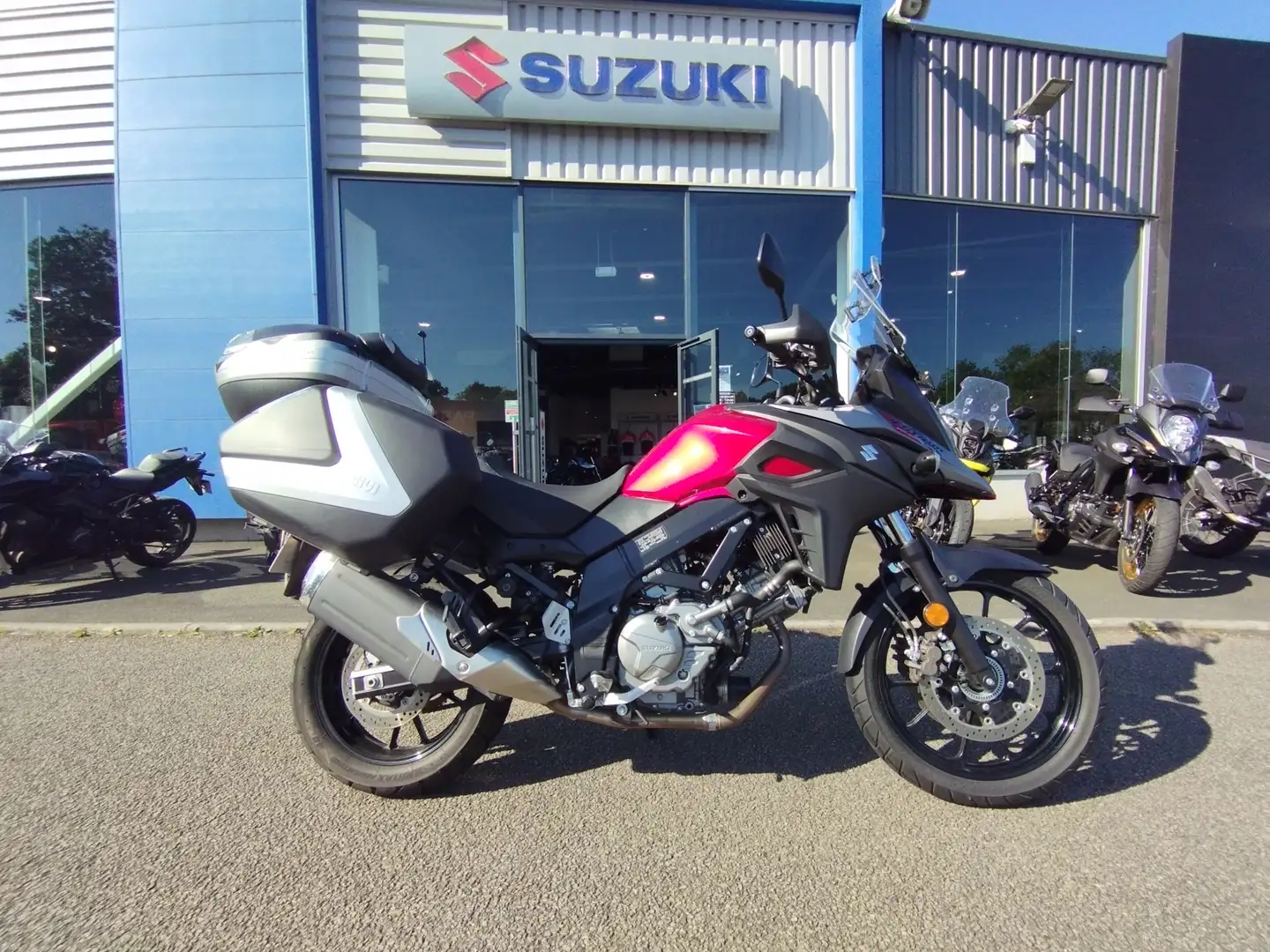 Suzuki V-Strom 650 - 1