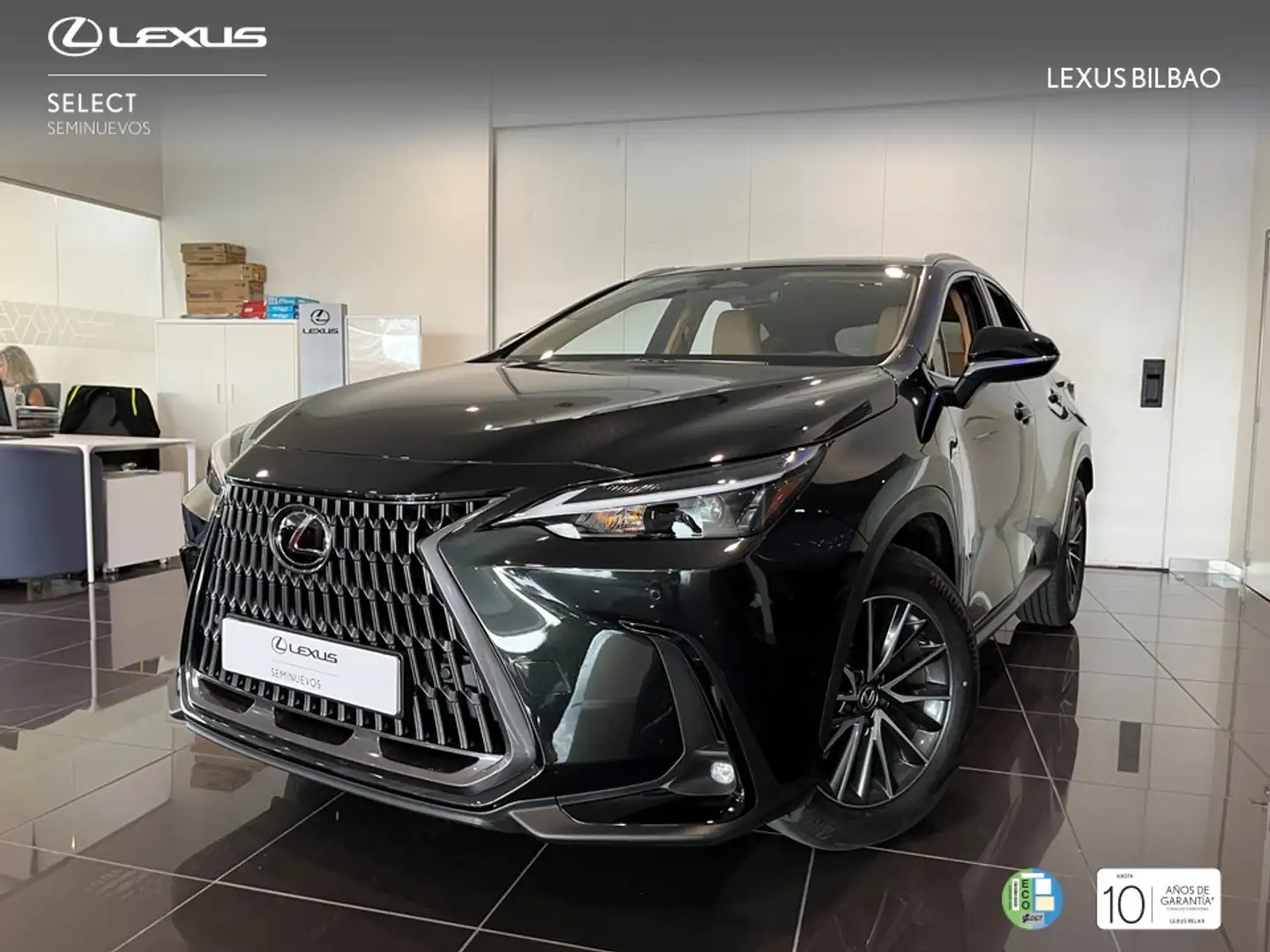 Lexus NX 450h+ Premium+ 4WD Чорний - 1