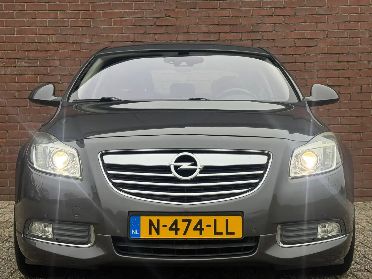 Opel Insignia 2.8 T COSMO 4x4 | LEDER! | NAVI! | XENON! Gris - 2