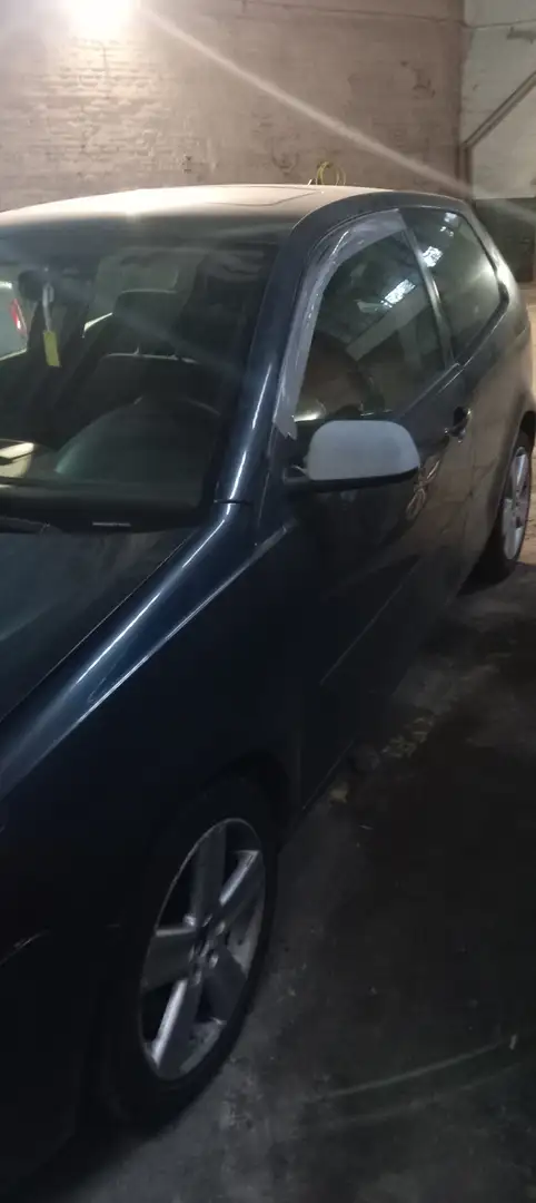 Volkswagen Polo Polo 1.9 TDI Tour Gris - 2