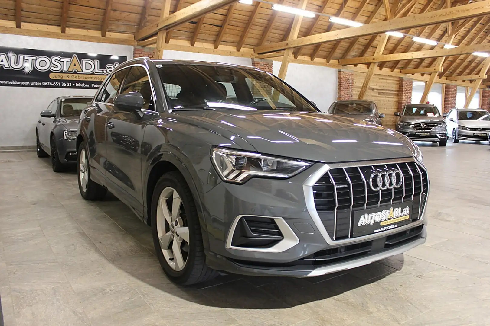 Audi Q3 35 2.0 TDI quattro/S-LINE innen-AHV-PANORAMA-NP... Grau - 2