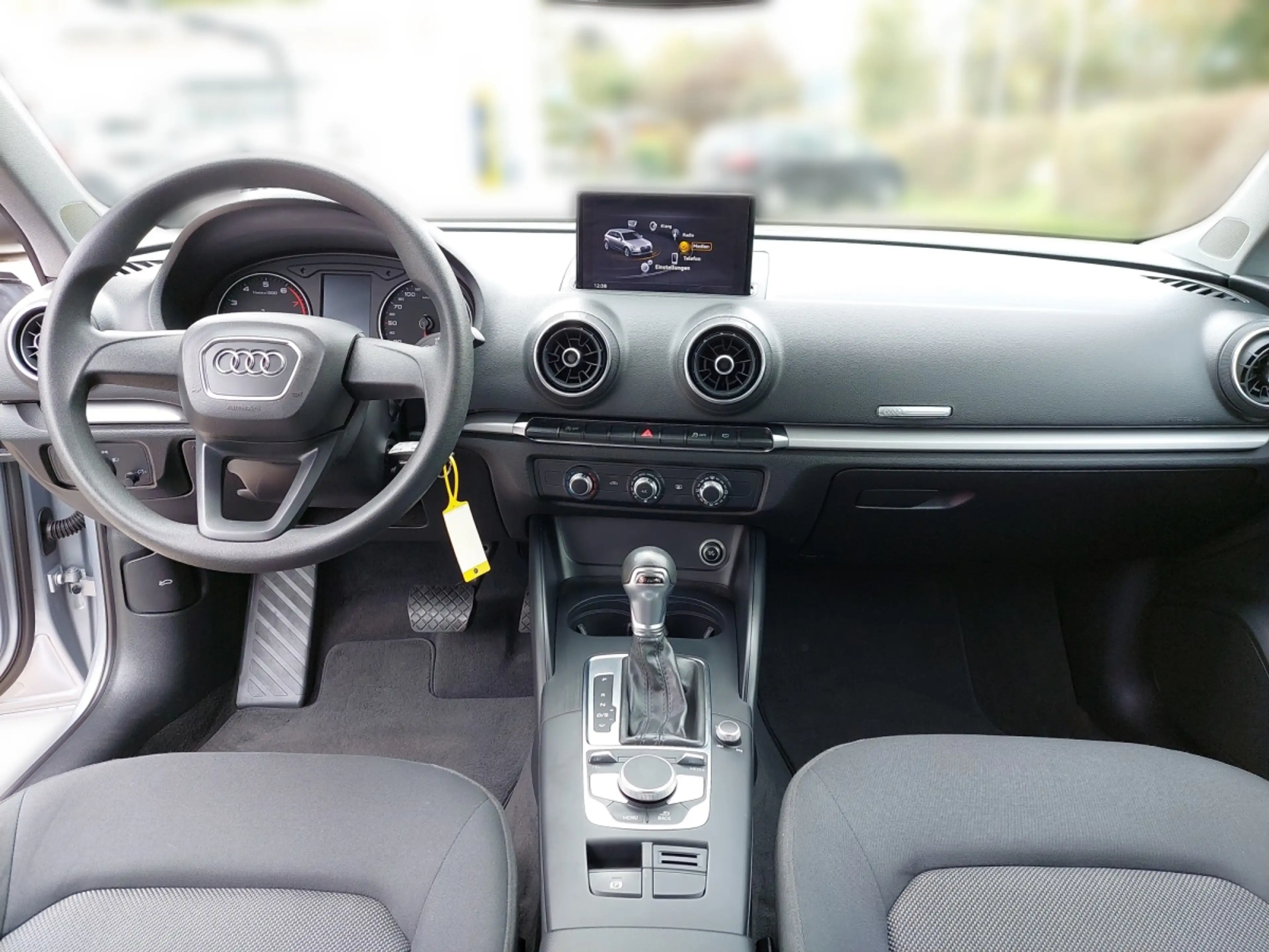Audi A3 SB 30 TFSI S-tronic — photo 4