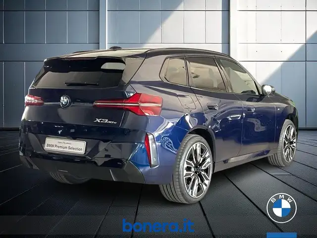 BMW X3 view 6
