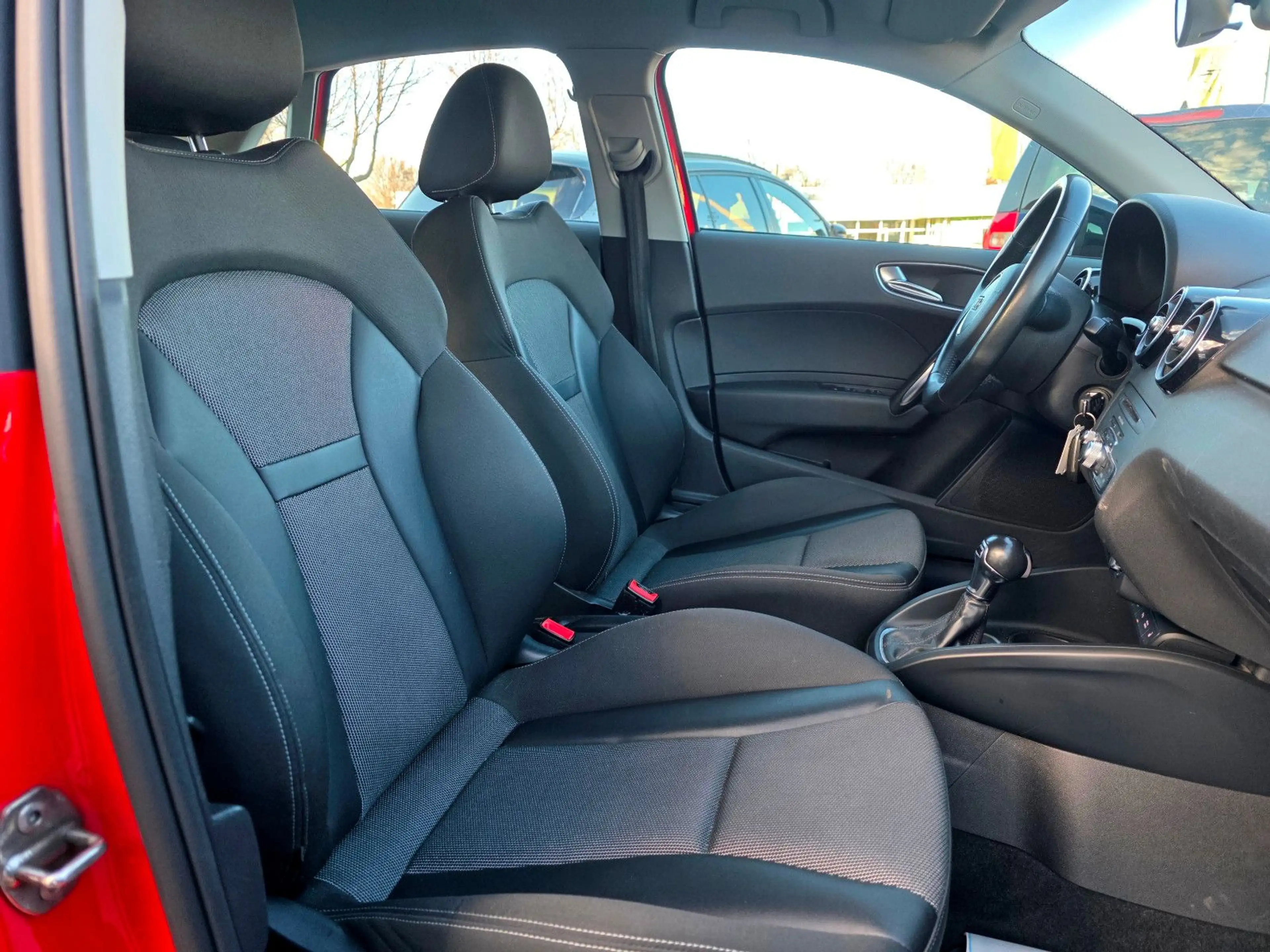 Audi A1 Sportback sport / S-Line /Autom/Tüv NEU — photo 14