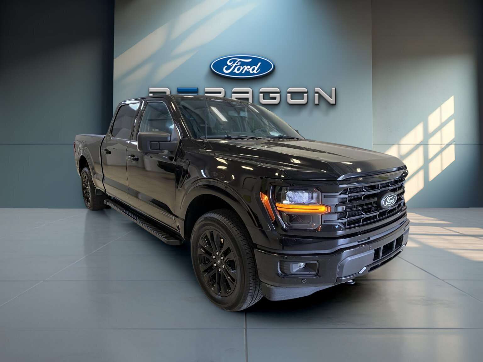 2024 Ford F-150 XLT cabine SuperCrew 4RM caisse de 6,5 pi hybride — снимка 1