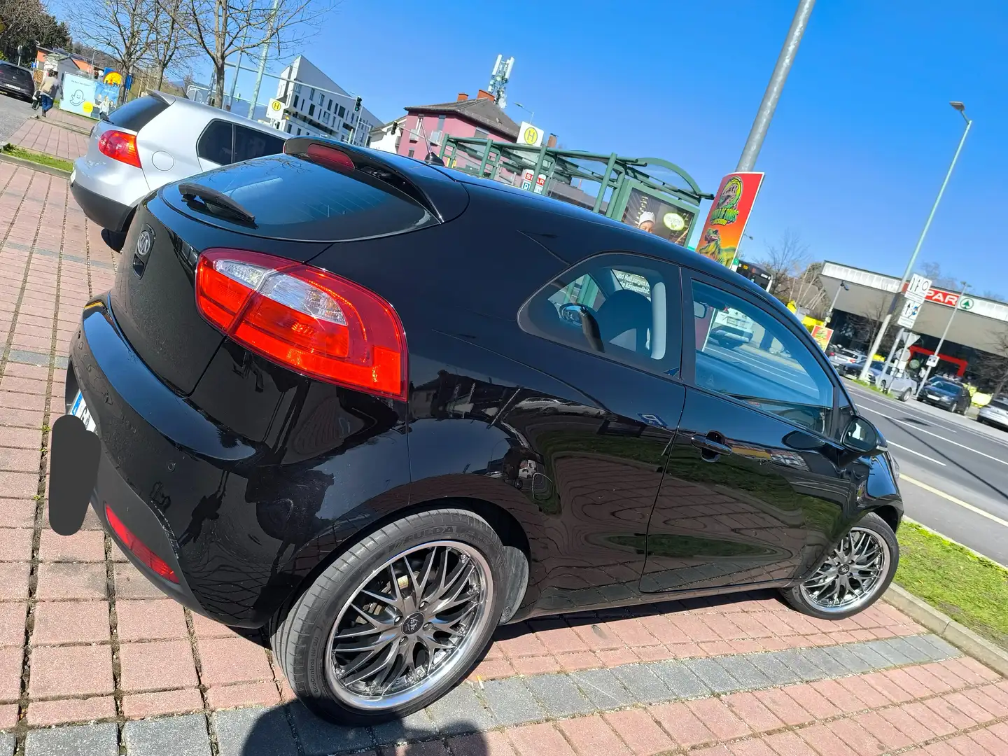 Kia Rio Rio+1,2+CVVT+Motion+Motion Schwarz - 1