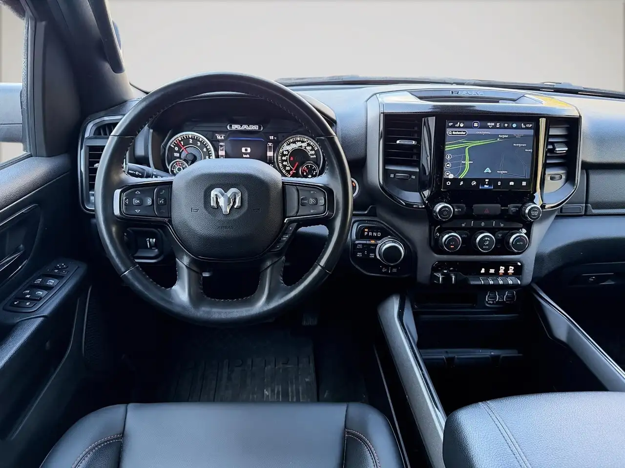 RAM 1500 снимка RAM 1500