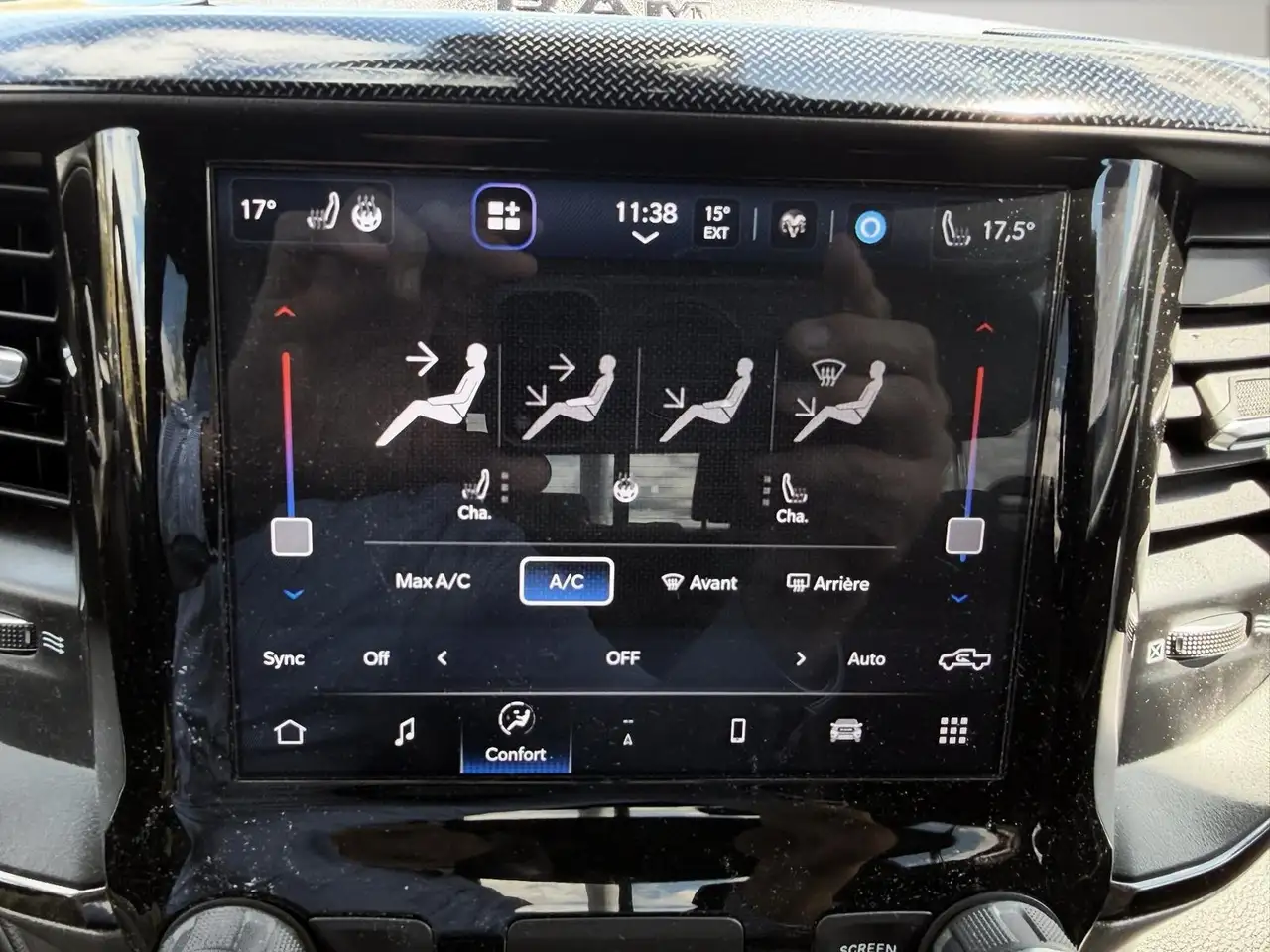 RAM 1500 снимка RAM 1500