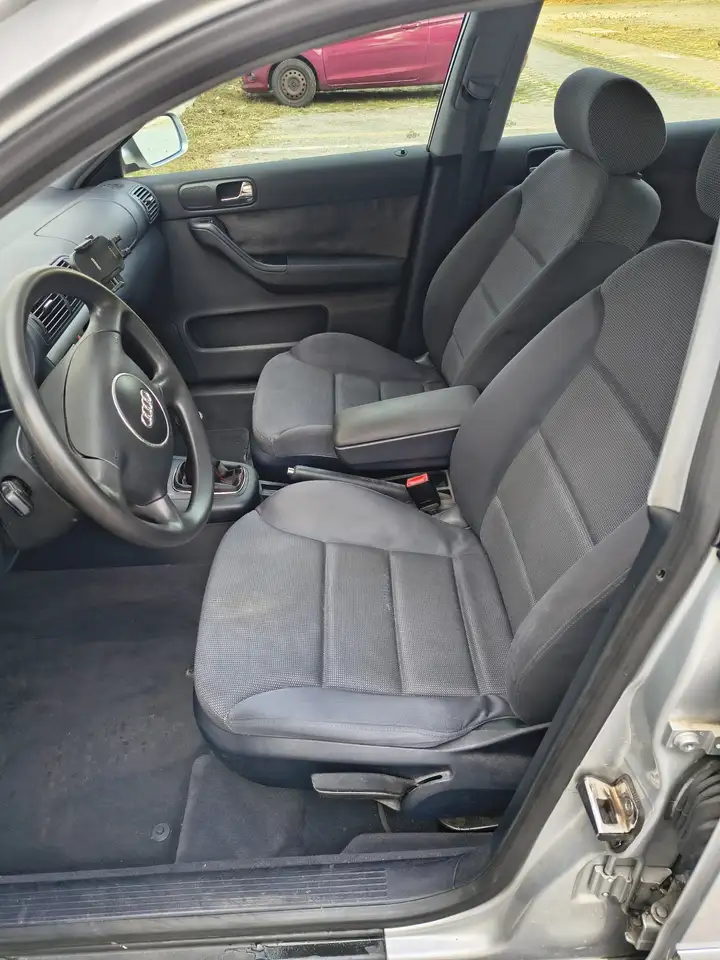 Audi A3 5p 1.6 Ambiente 102cv, foto 9
