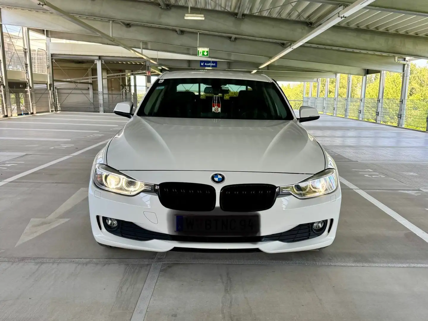 BMW 320 320d Weiß - 2