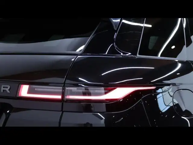 Land Rover Range Rover Evoque view 9