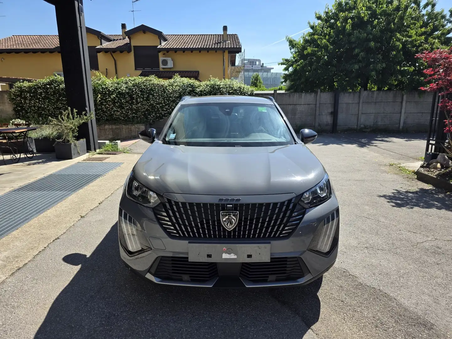 Peugeot 2008 1.2 puretech Allure s Gris - 2