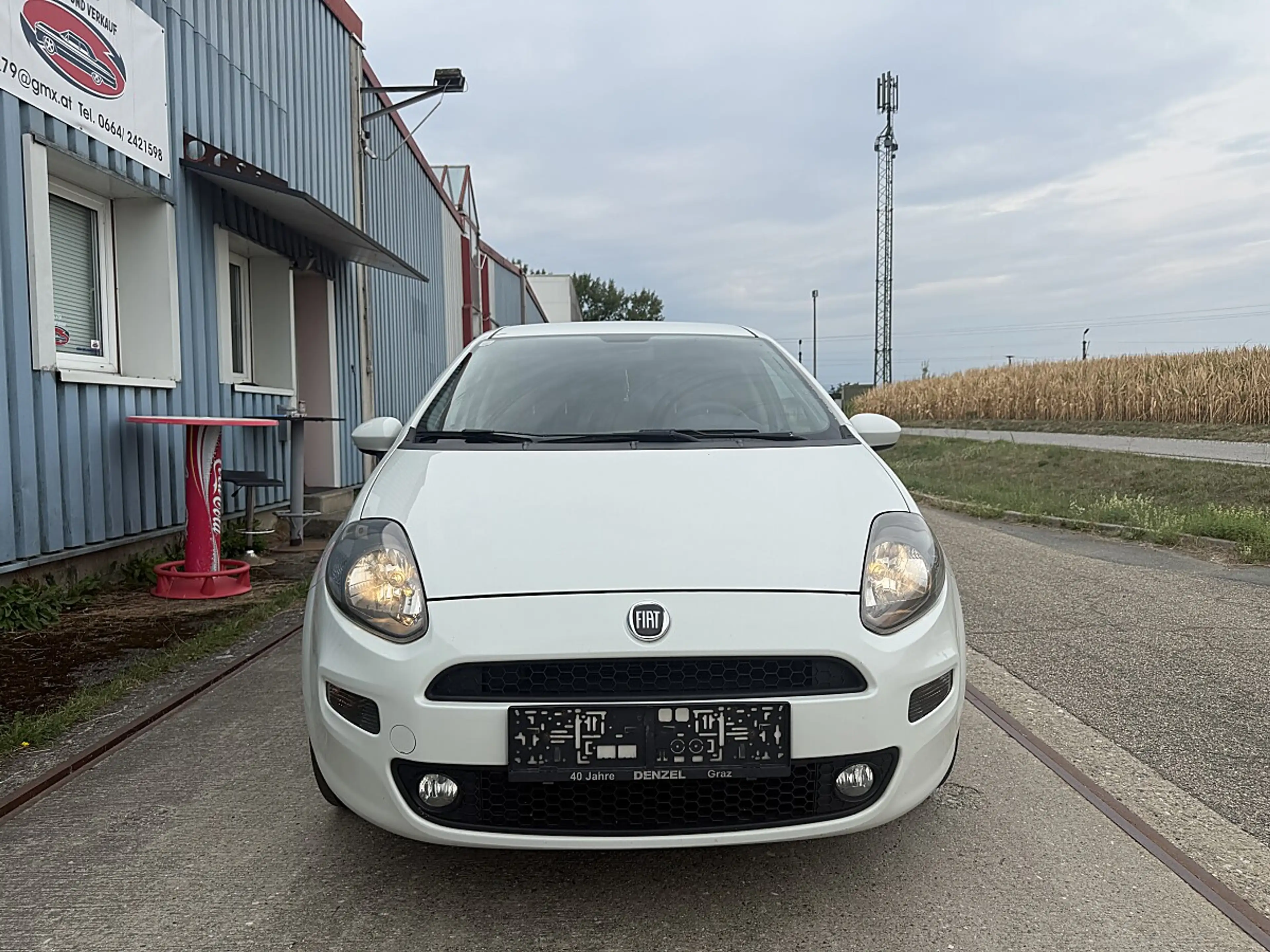 Fiat Punto 1.4 8V Lounge — photo 2