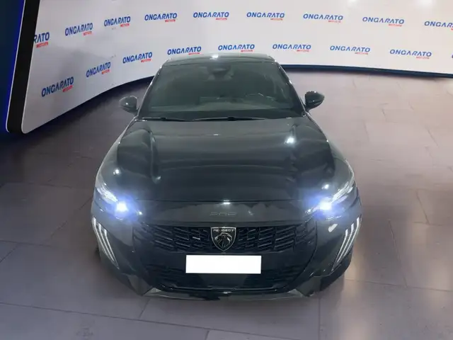 Peugeot 208 view 2