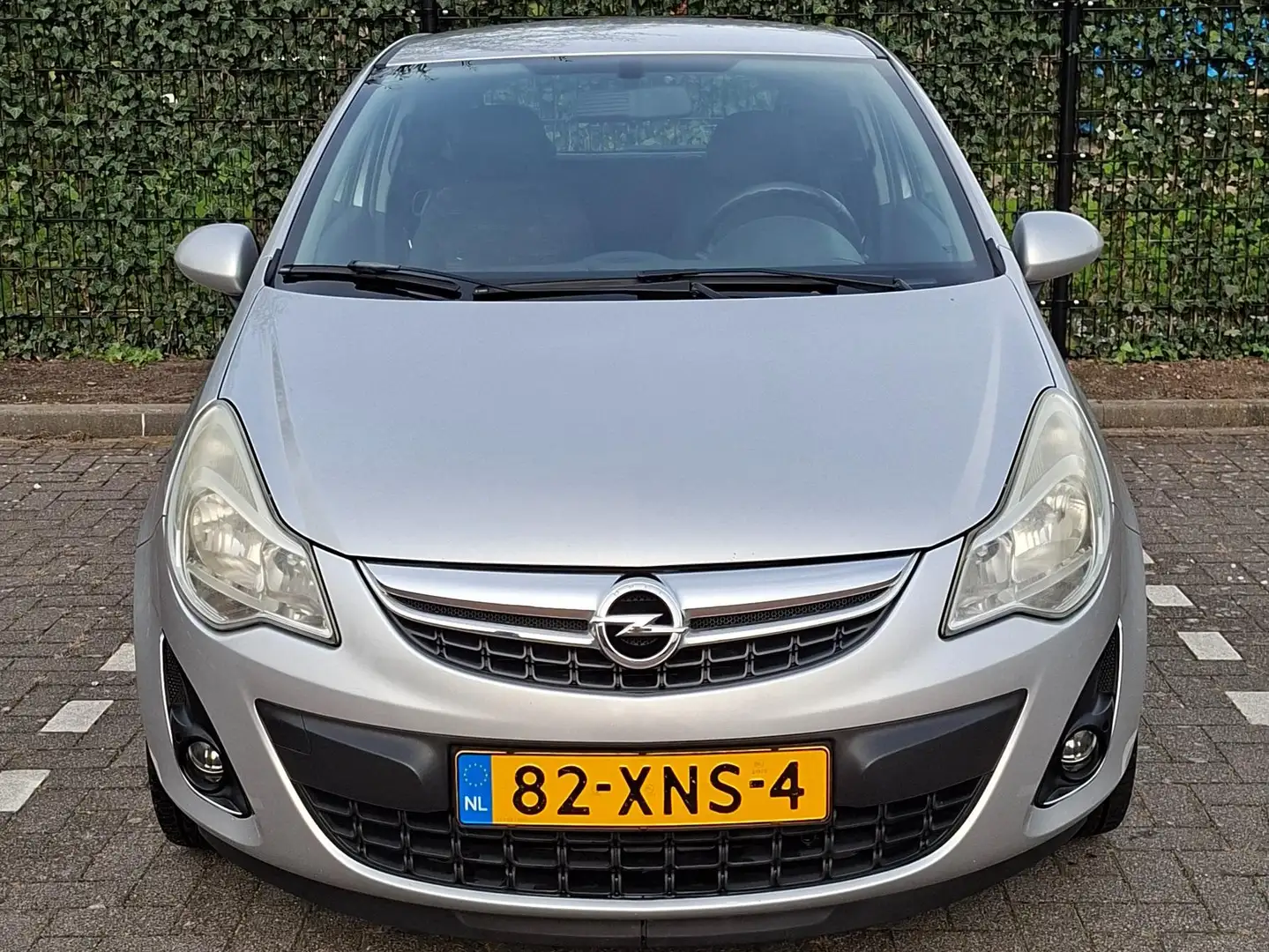 Opel Corsa Corsa 1.2-16V Color Edition Zilver - 2