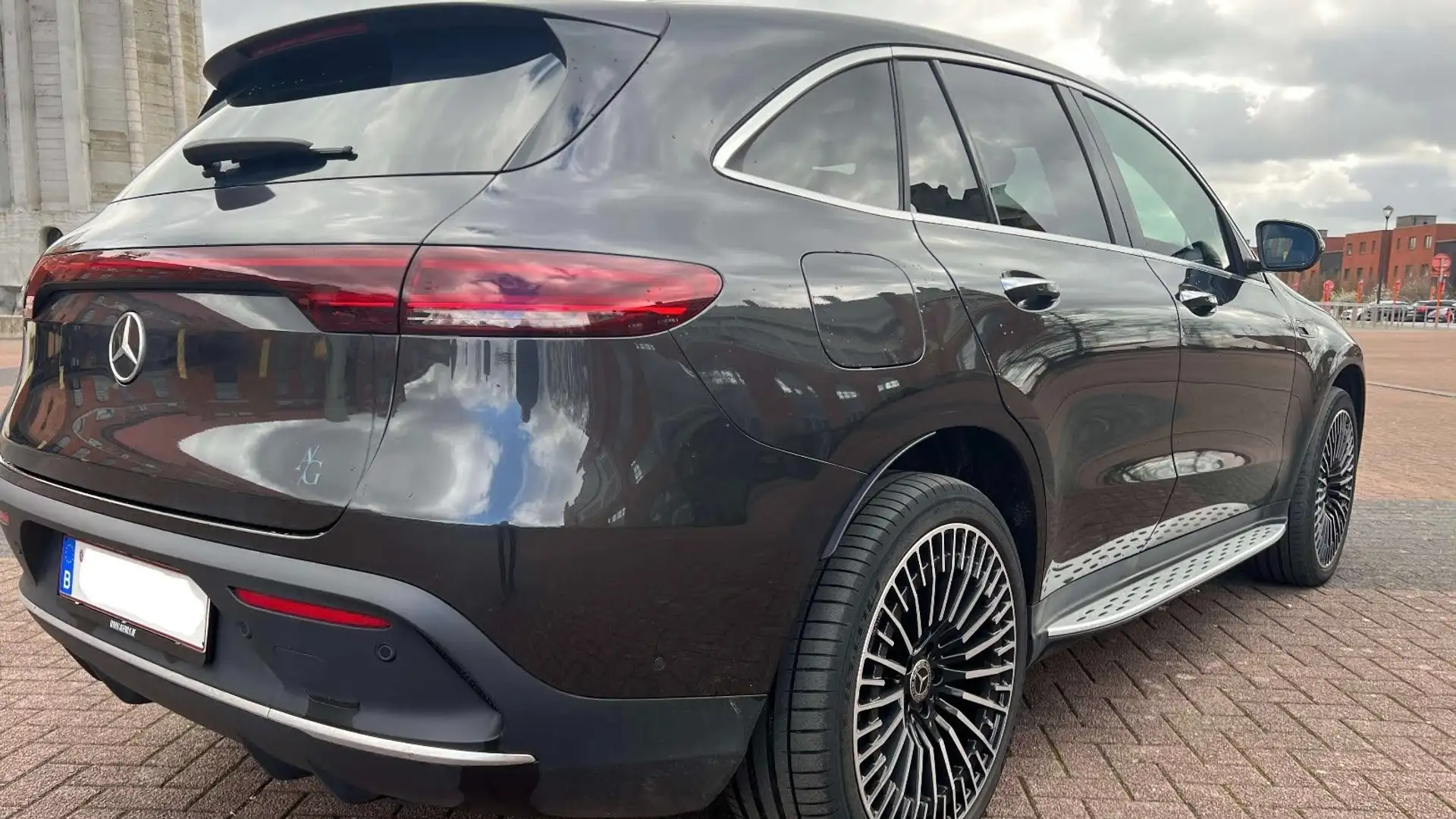 Mercedes-Benz EQC 400 EQC 400 4Matic AMG Line Gris - 1