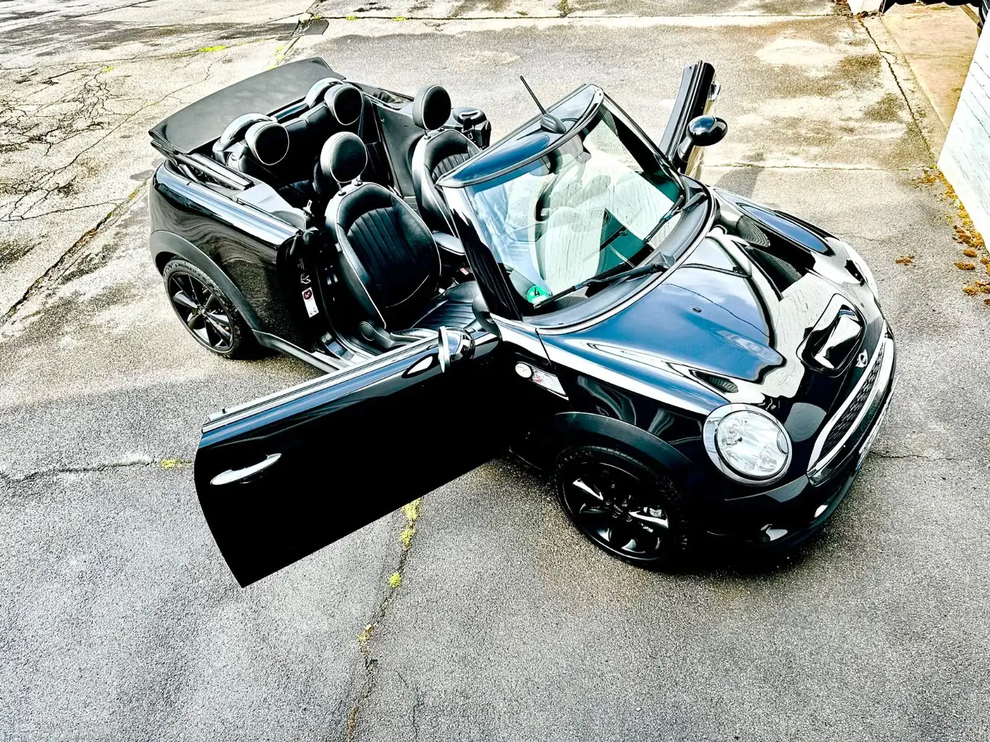 MINI Cooper S Cabrio Cooper SCabrioAutomatikEinzigartig NaviSofelgen Noir - 1
