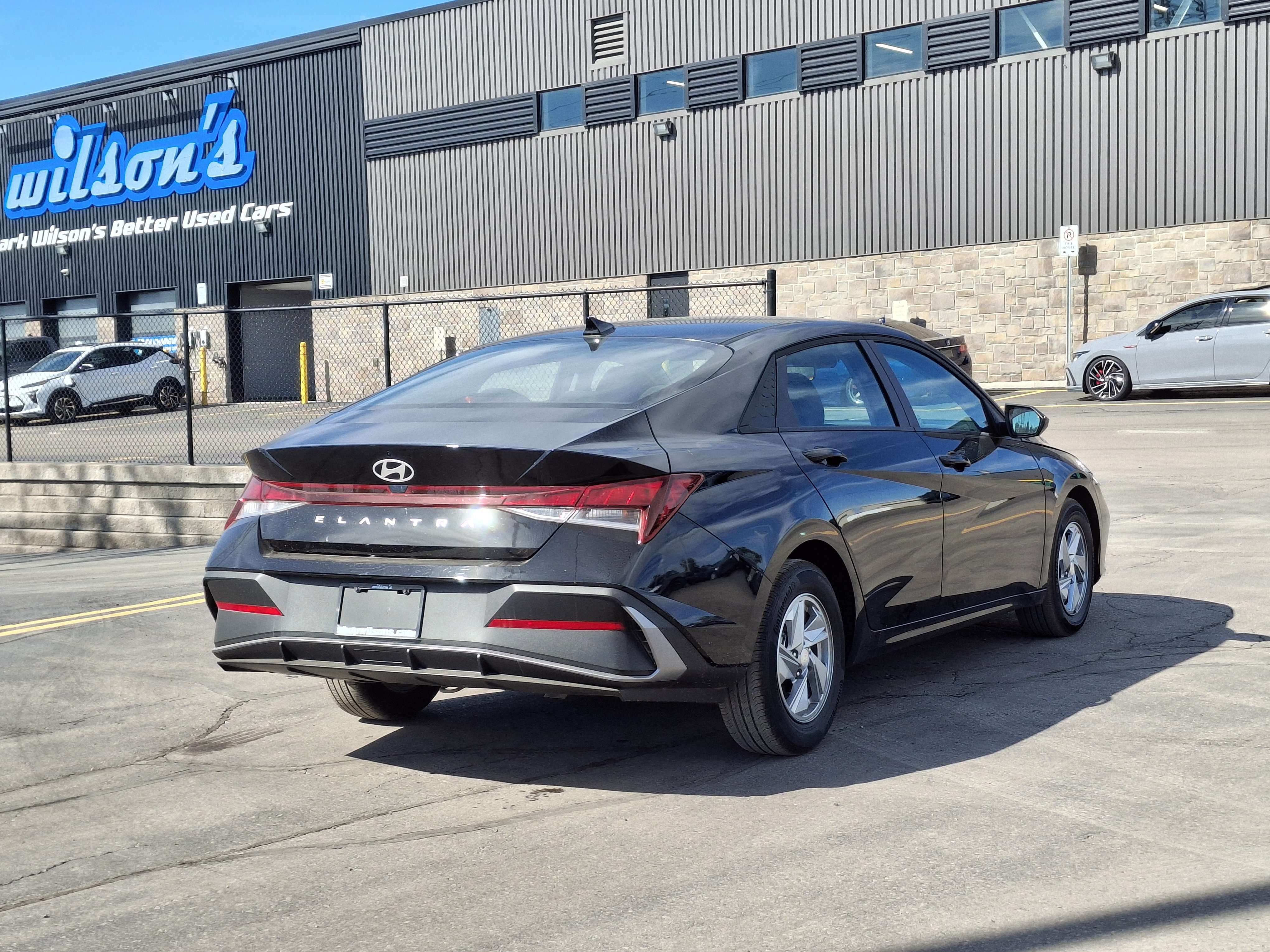 2026 Hyundai Elantra Essential IVT | Heated Seats | Wireless Apple CarPlay + Android Auto | FCA | Rear Cam & More ! — снимка 5