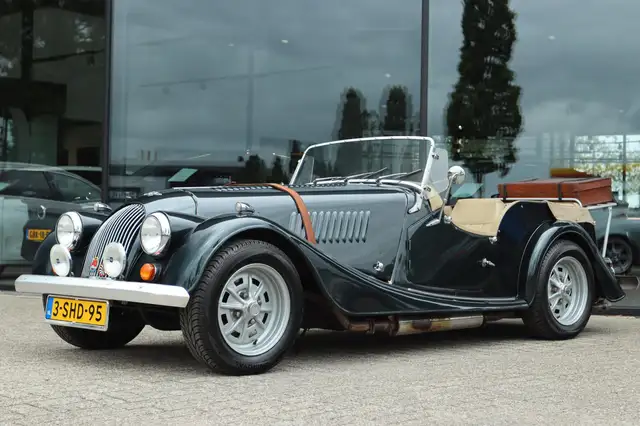 Morgan 4/4 1.6 4-SEATER 1983 | BAGAGEREK | GROEN