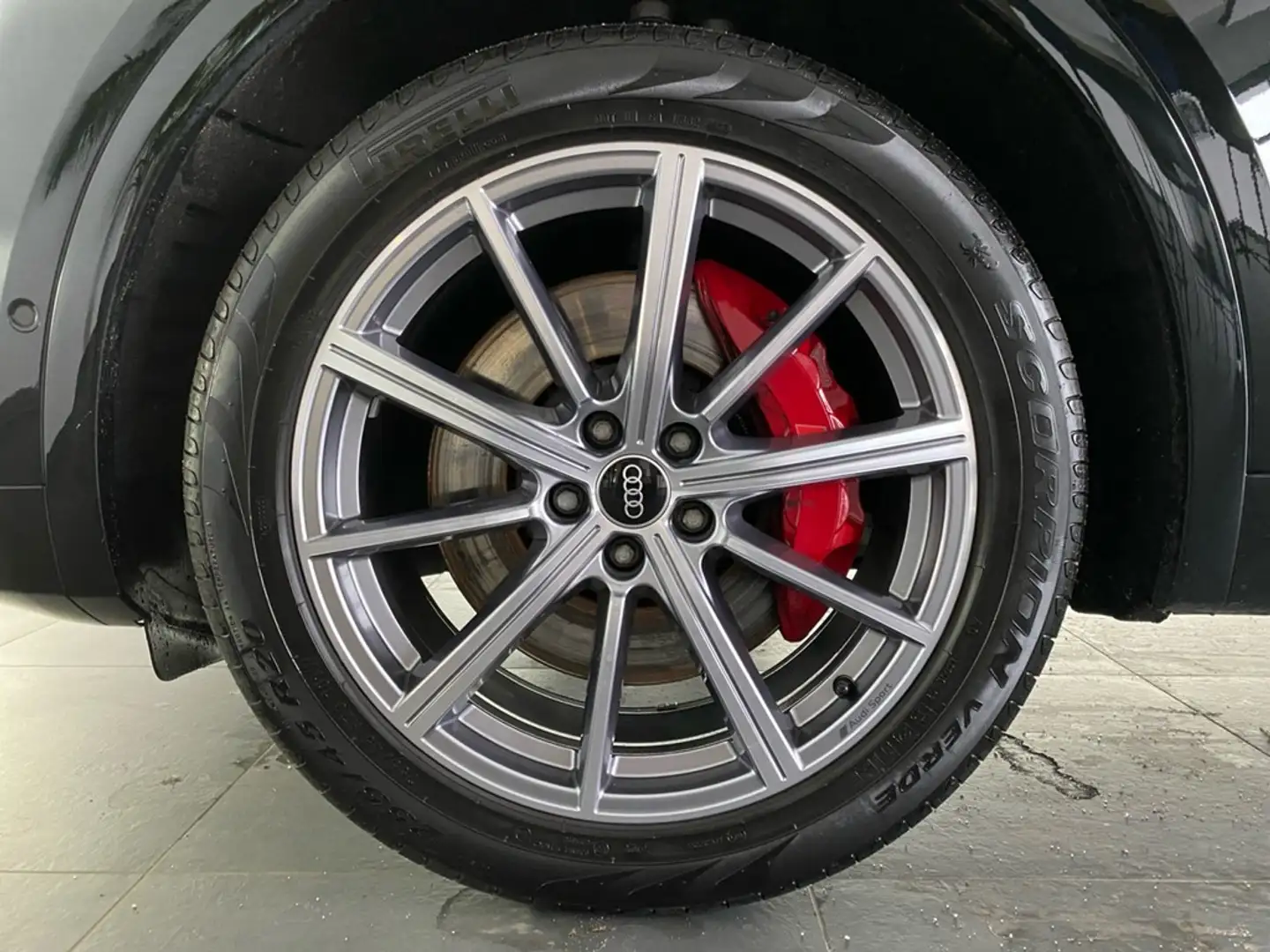Audi SQ5 Sportback TDI quattro STHZG+AHK+360°+MATRIX+ Zwart - 2