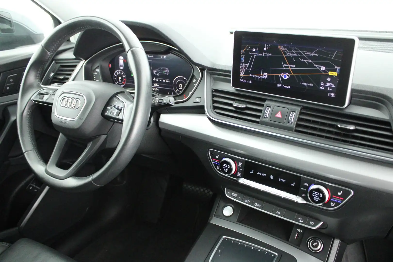 Audi Q5 55 TFSI e 367pk quattro S-Line Luchtvering Trekhaa Gris - 2